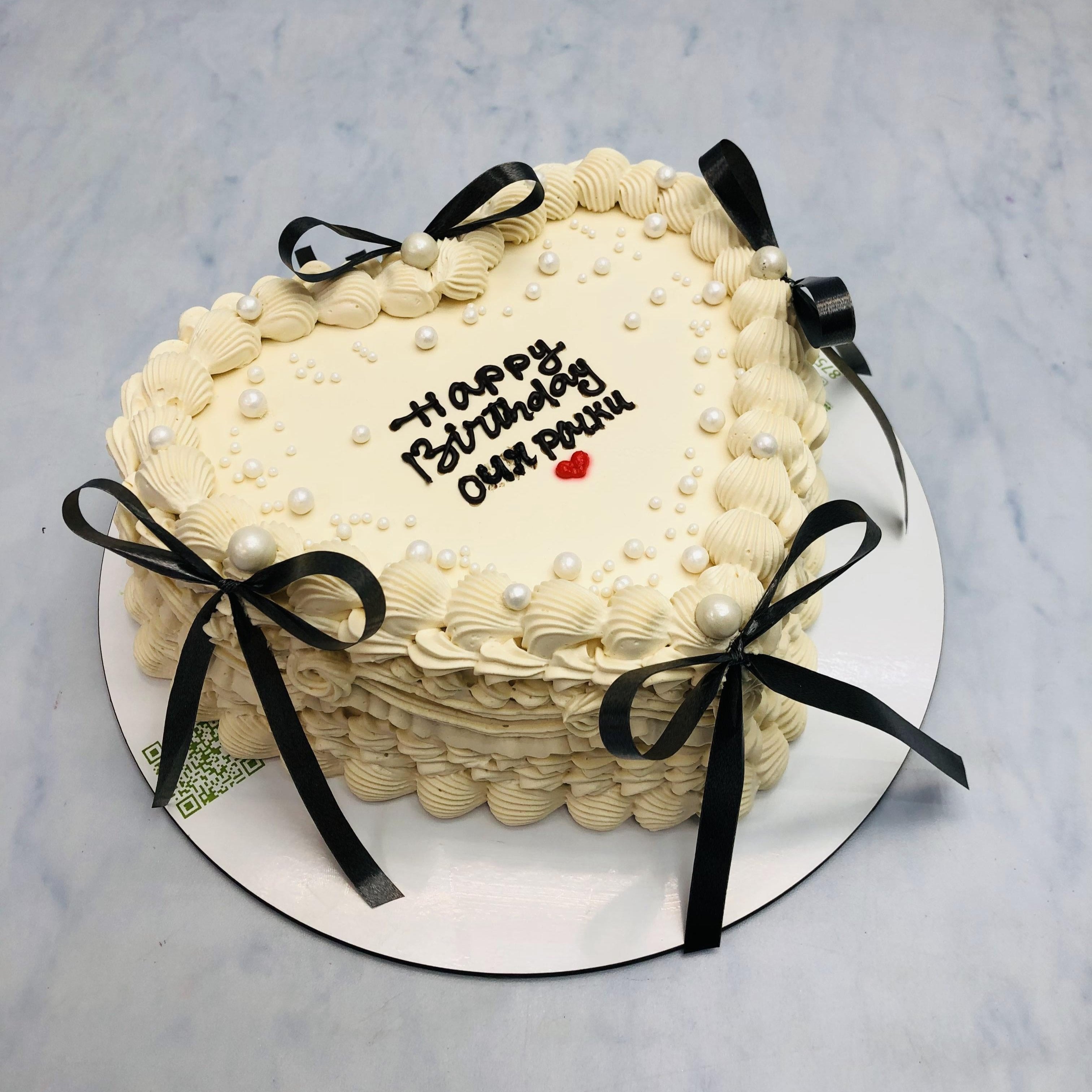 White Designer Heart Shape Cake