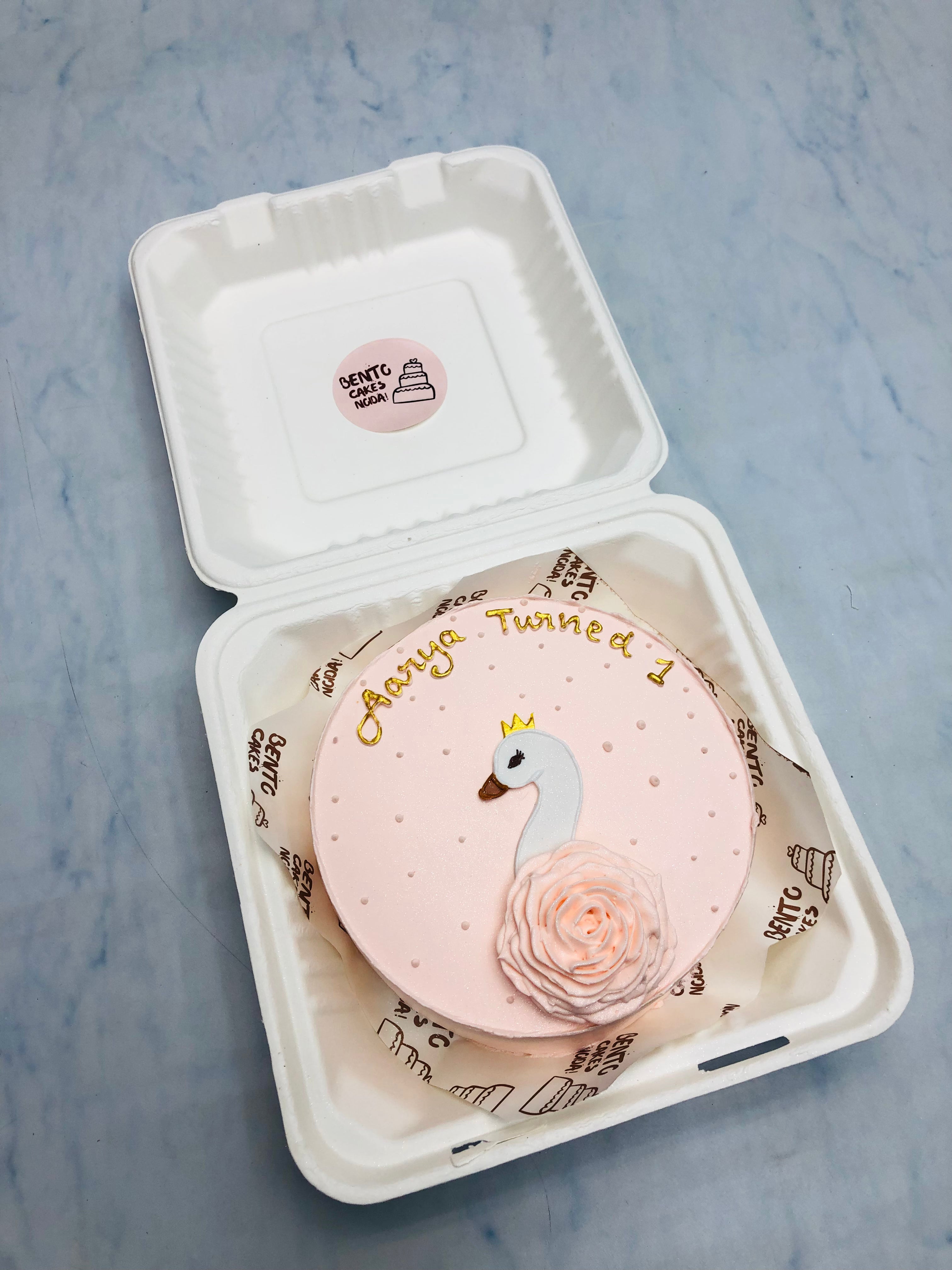 Swan Theme Beautiful Bento Cake