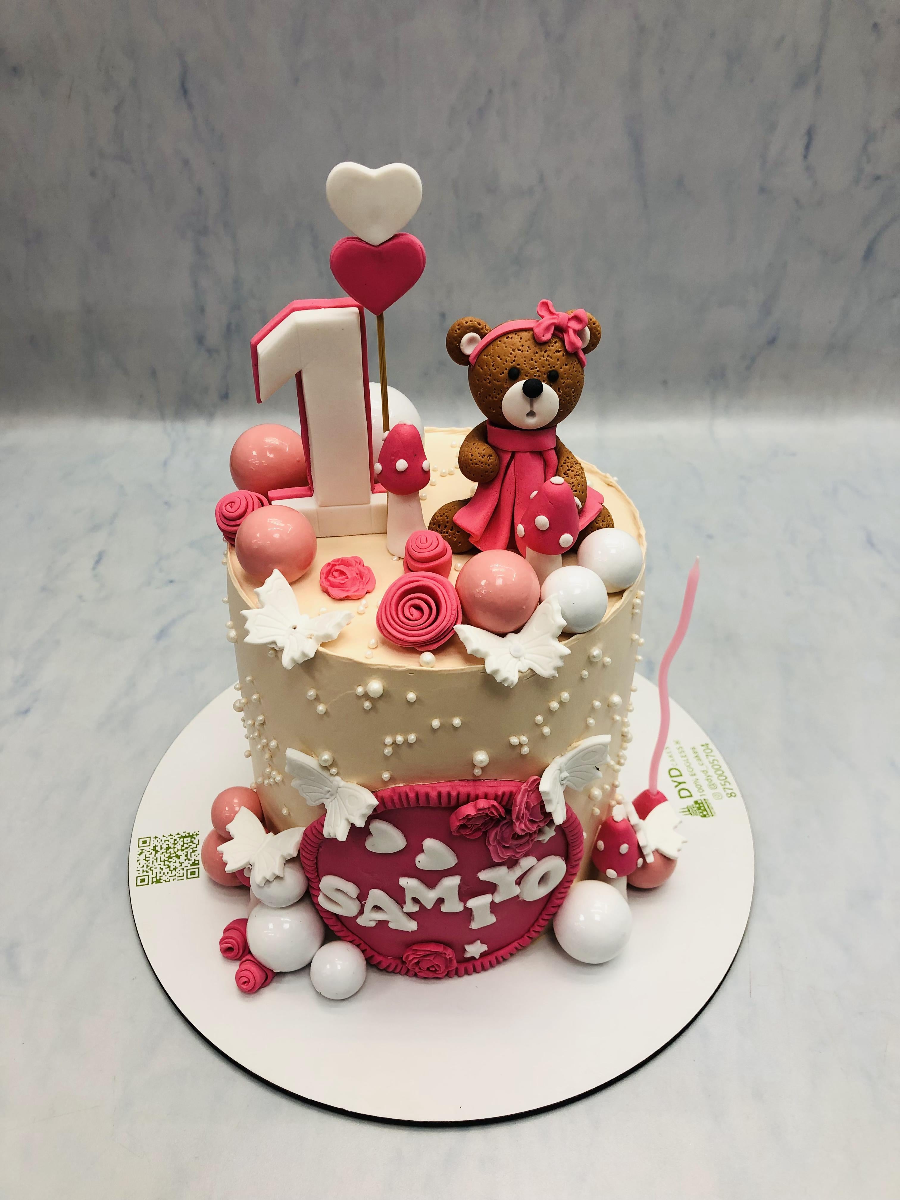 Cute Teddy Birthday Cake