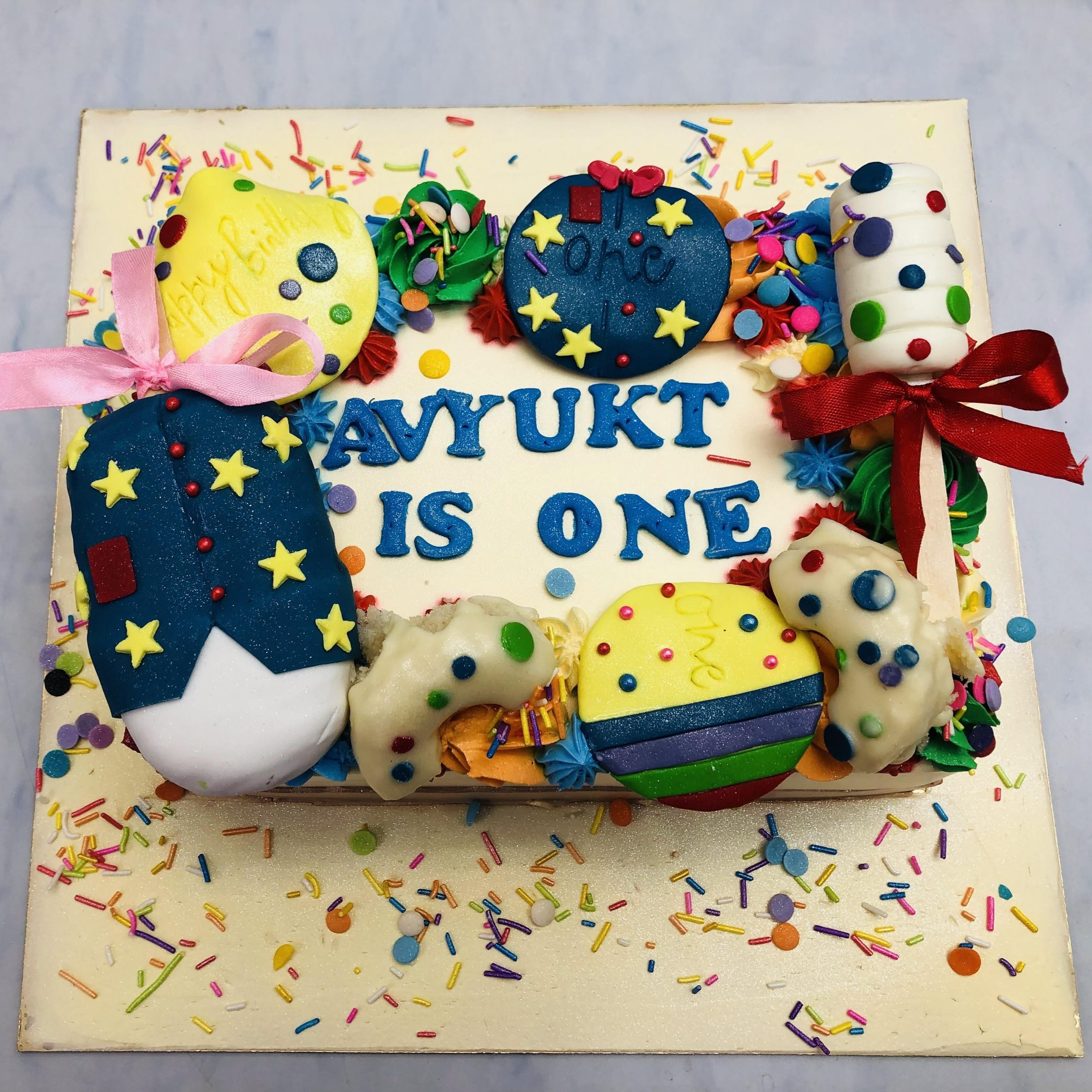 1st Birthday Baby Cake