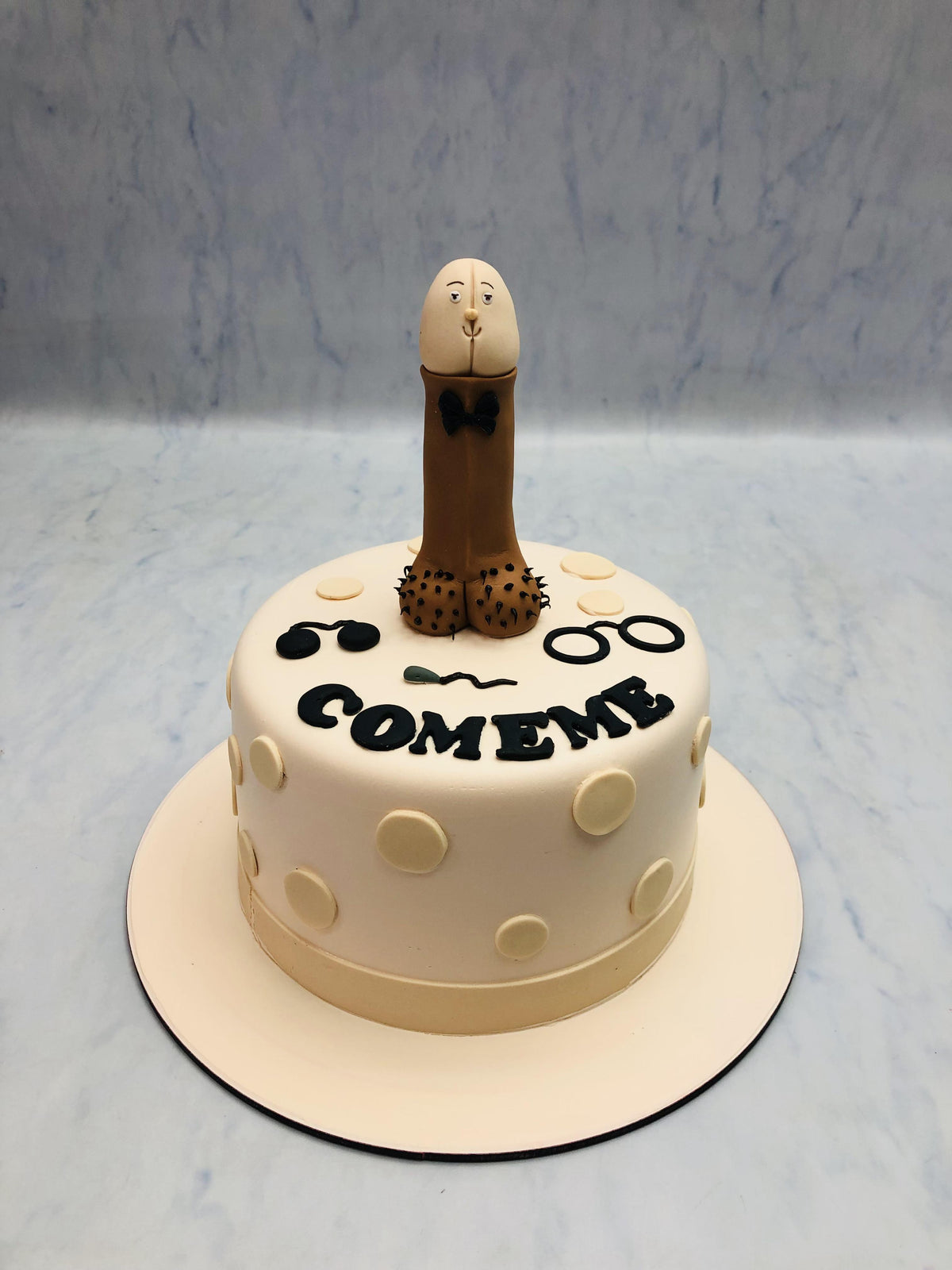 Come Me Theme Custom Cake