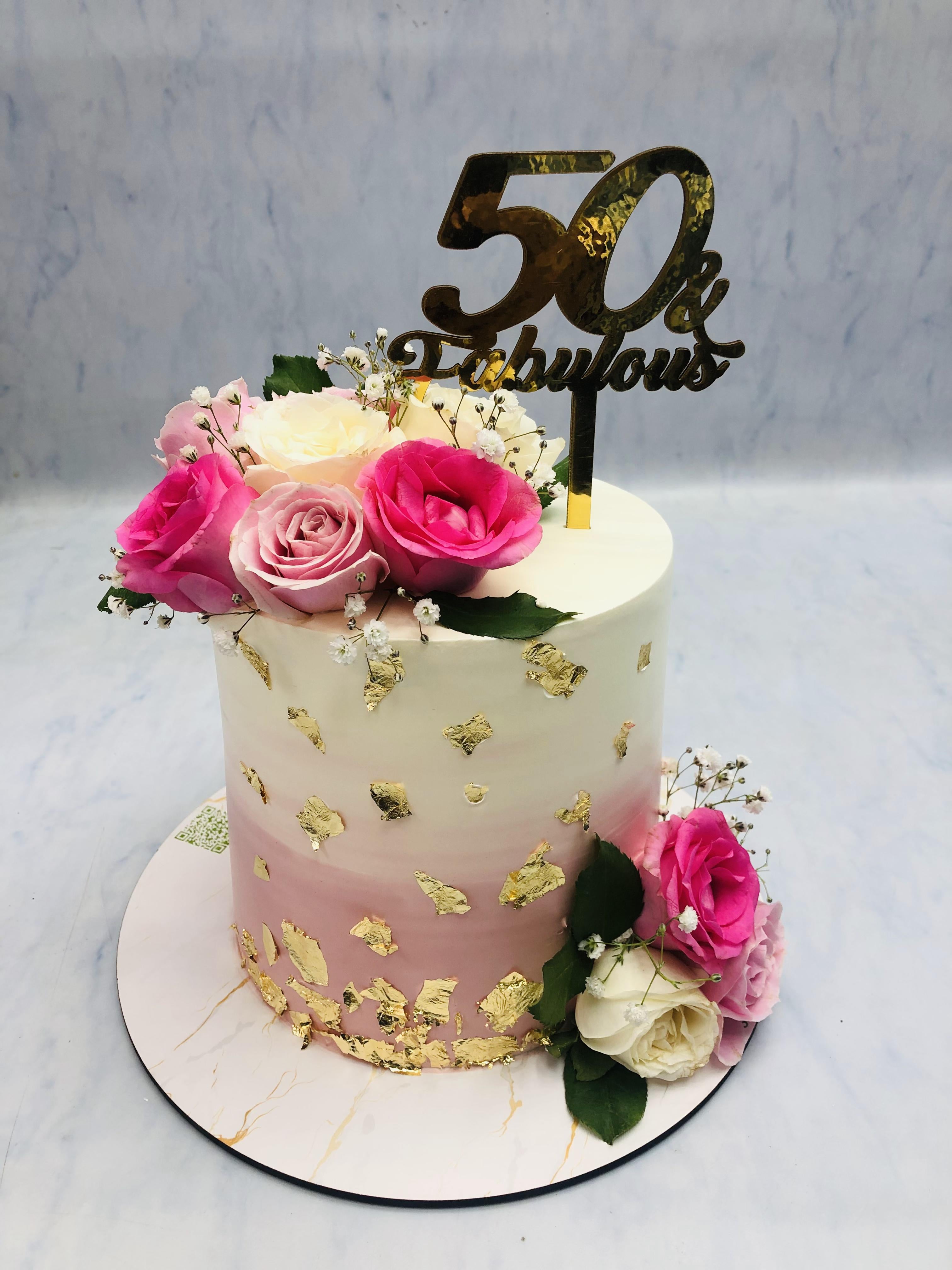 Beautiful Roses Aesthetic White Cake