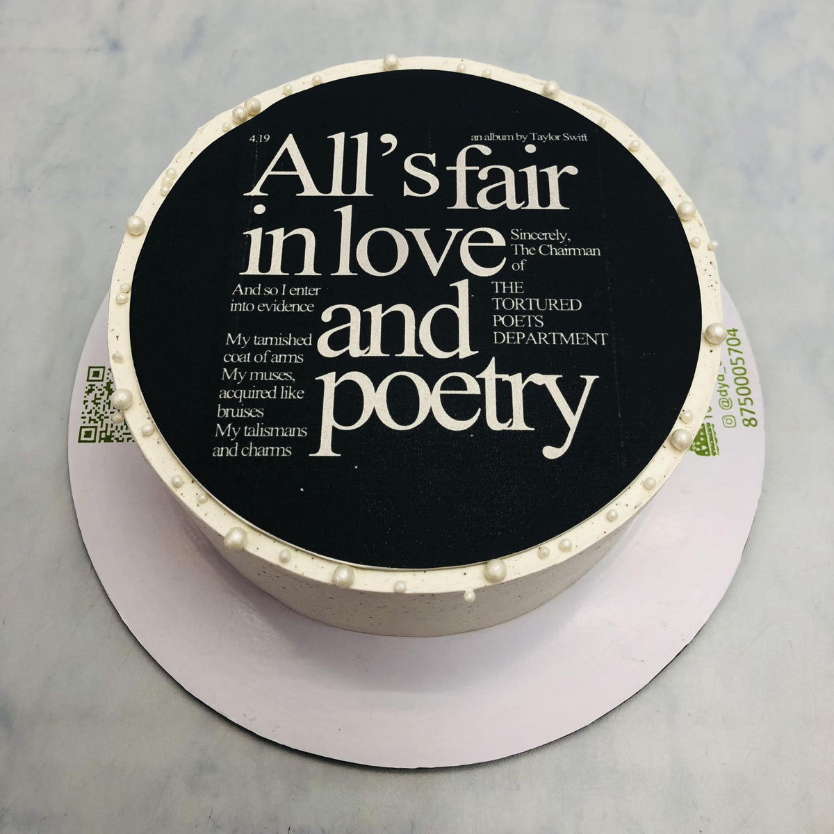 Customize message Black Cake