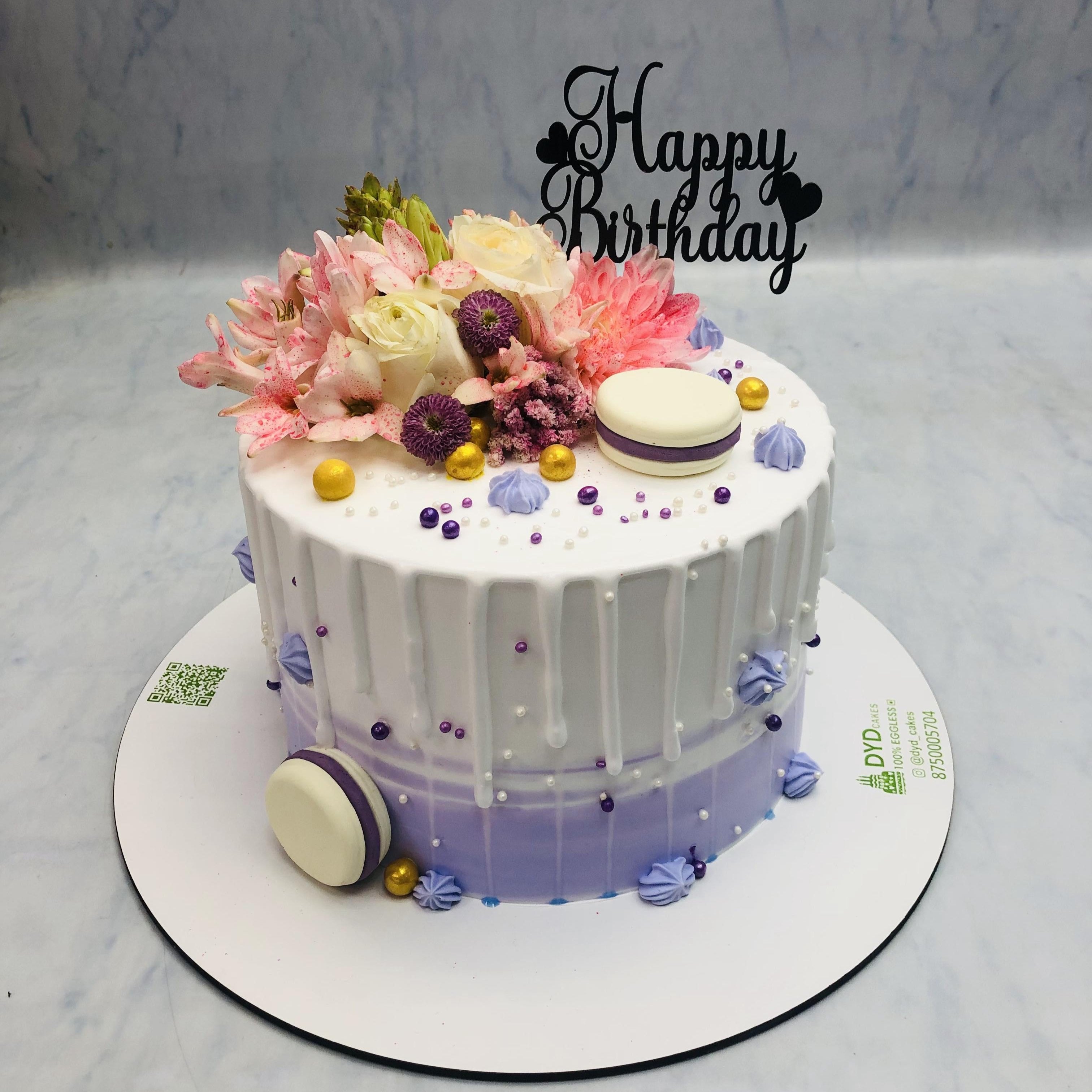 Aesthetic Floral Birthday Cake 3