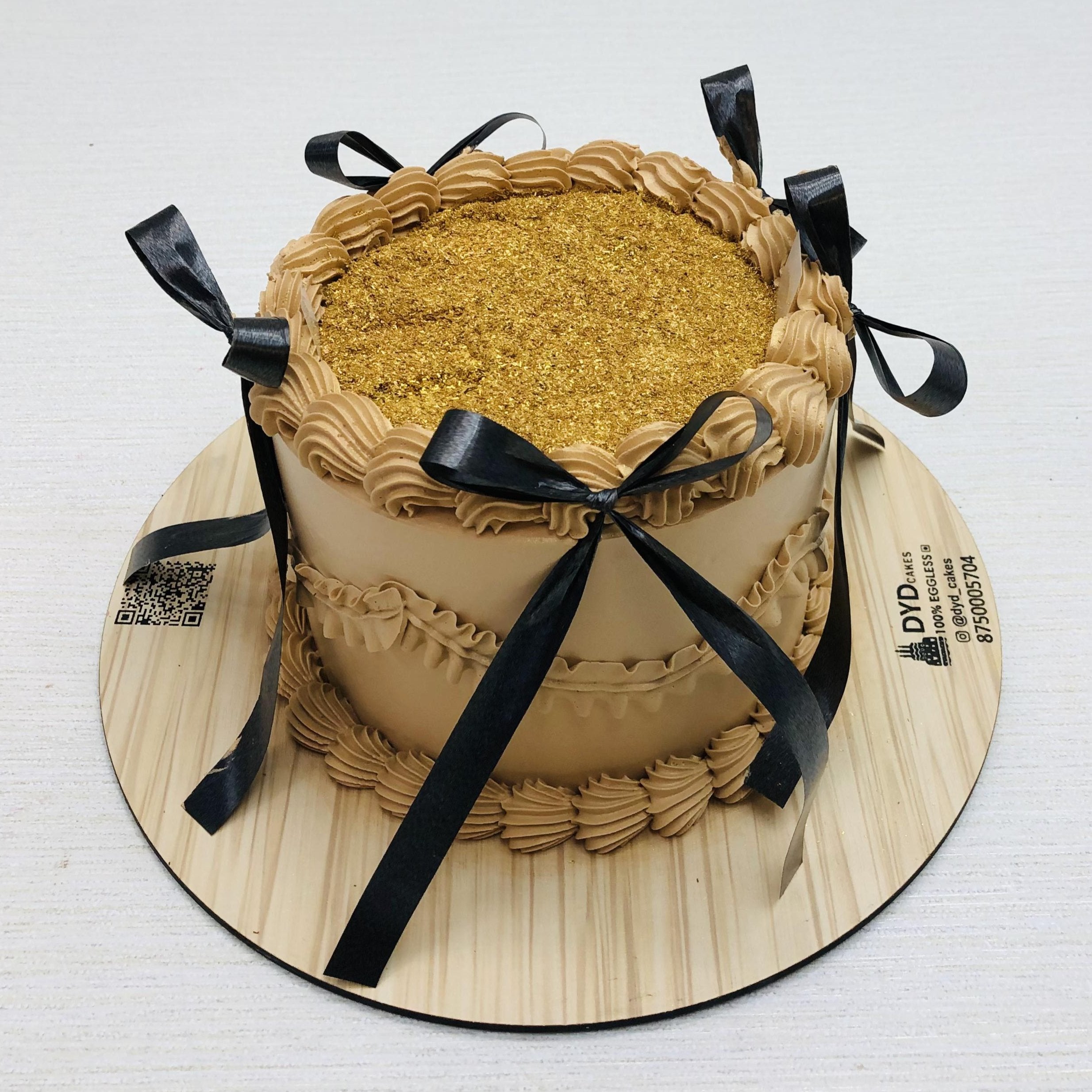 Glitter Blowup Round Golden Cake