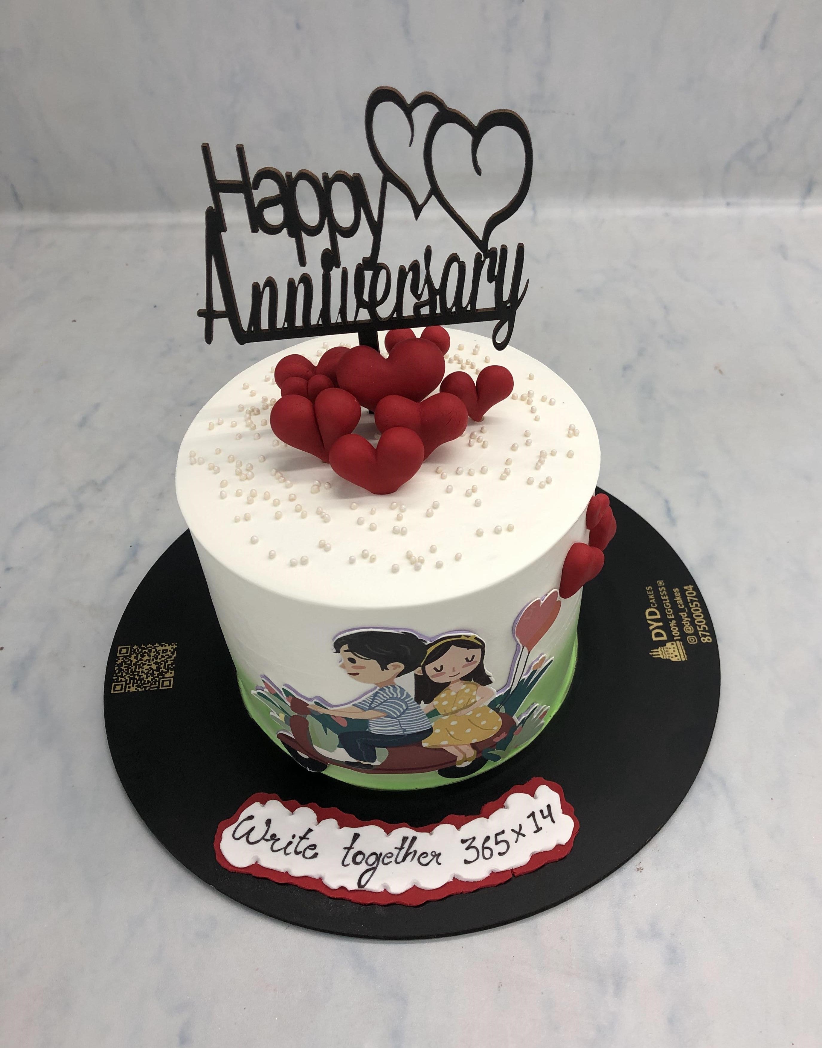 Couple Riding Anniversary Theme Cake