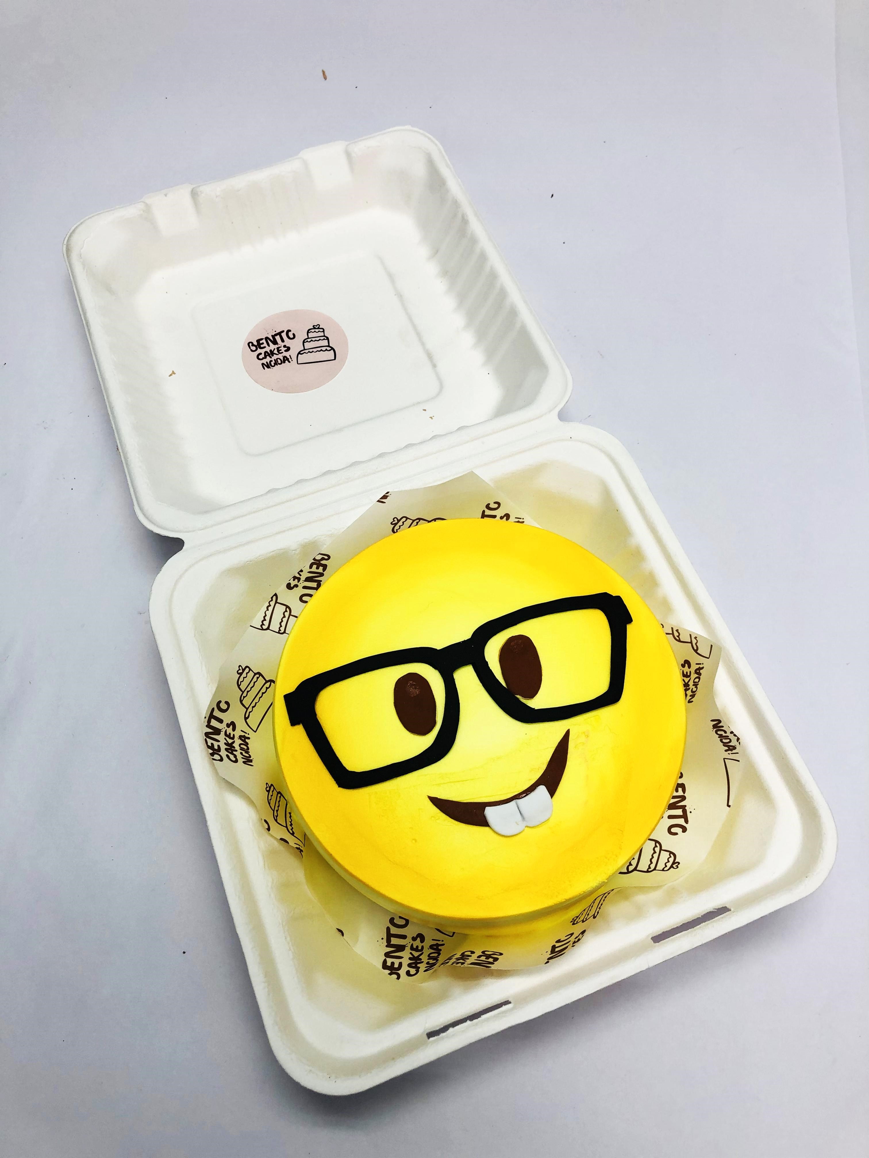 Sun Glasses Emoji Bento Cake