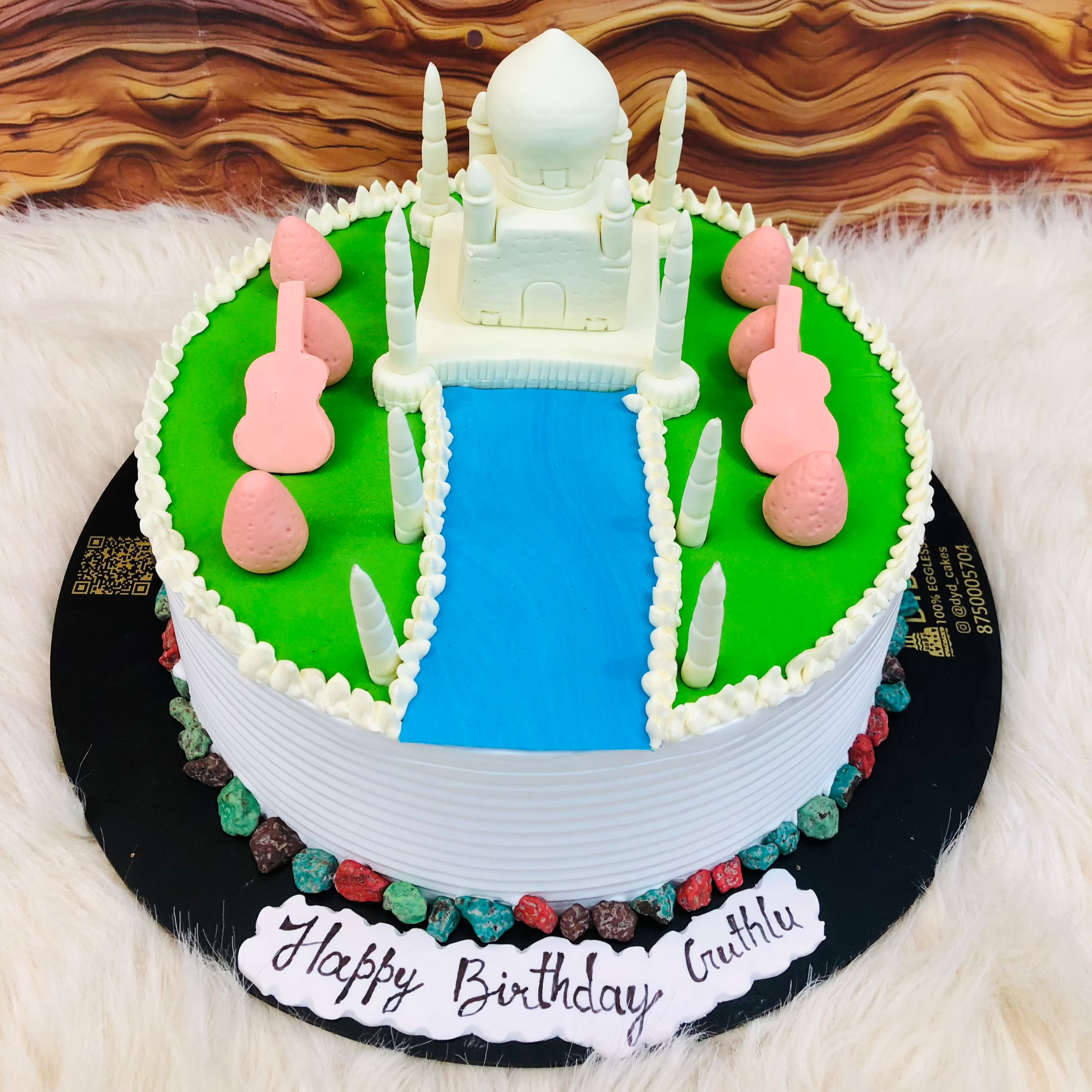 Taj Mahal Theme Beautiful Cake