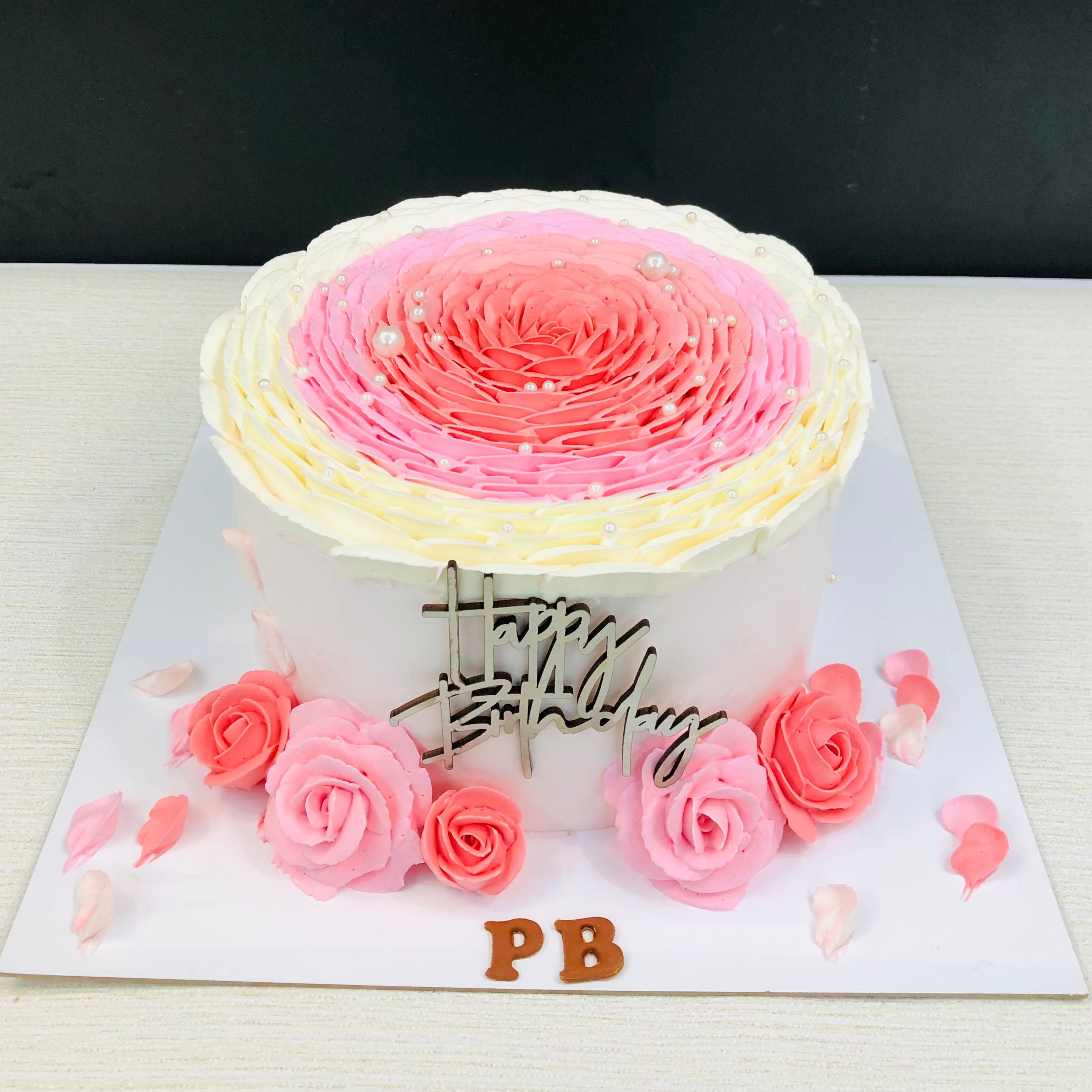 Floral Designer Beautiful Cake