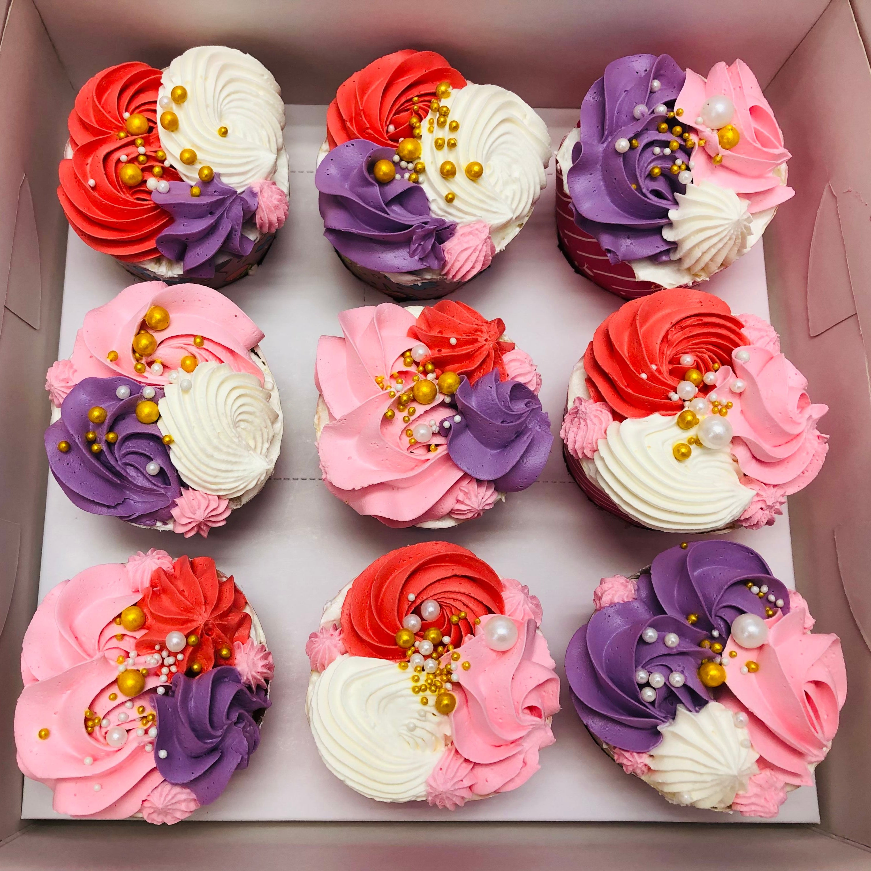 Colorful Cupcakes Set