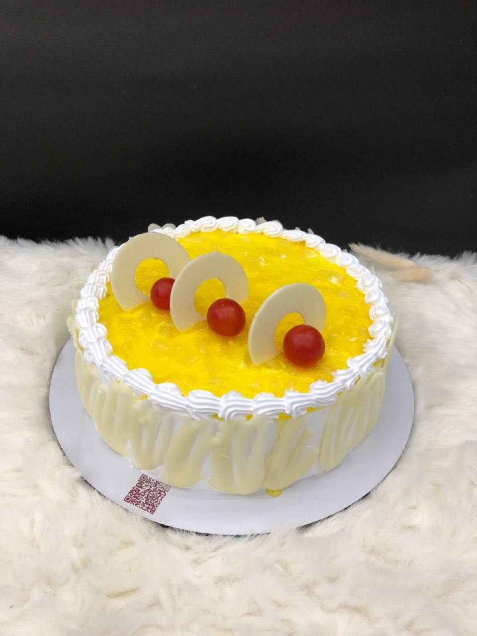 Fresh Pineapple Cream Delight Cake