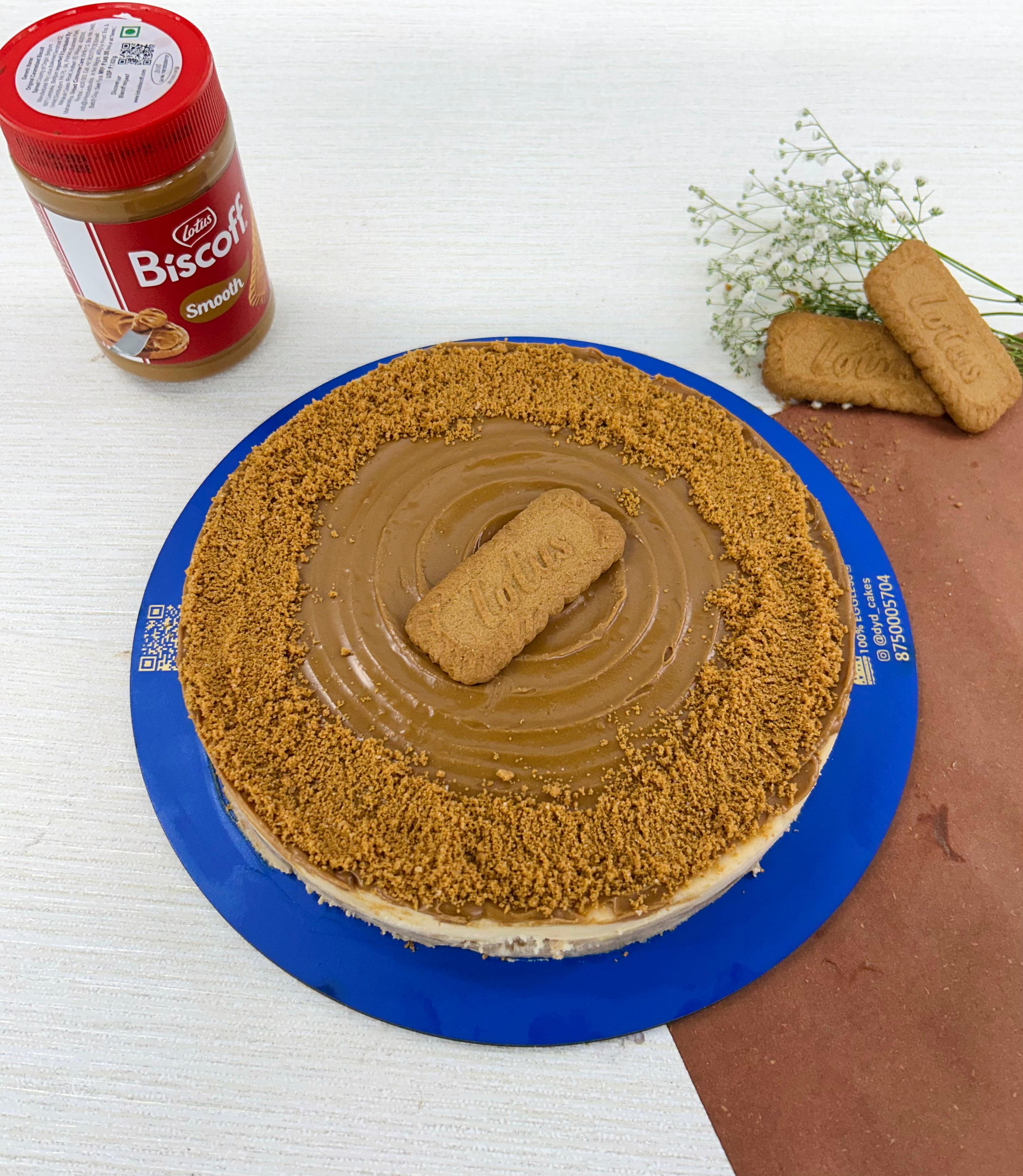 Indulge in a creamy and irresistible cheesecake with a delightful Biscoff twist.