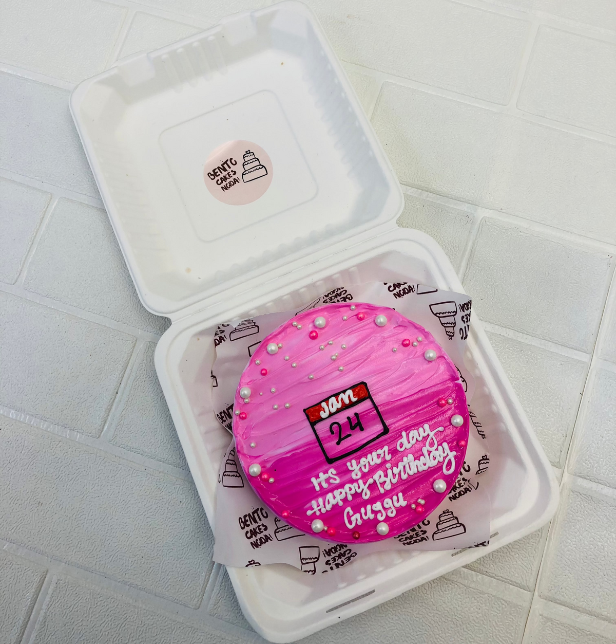 Aesthetic pink shades birthday theme calendar bento cake.