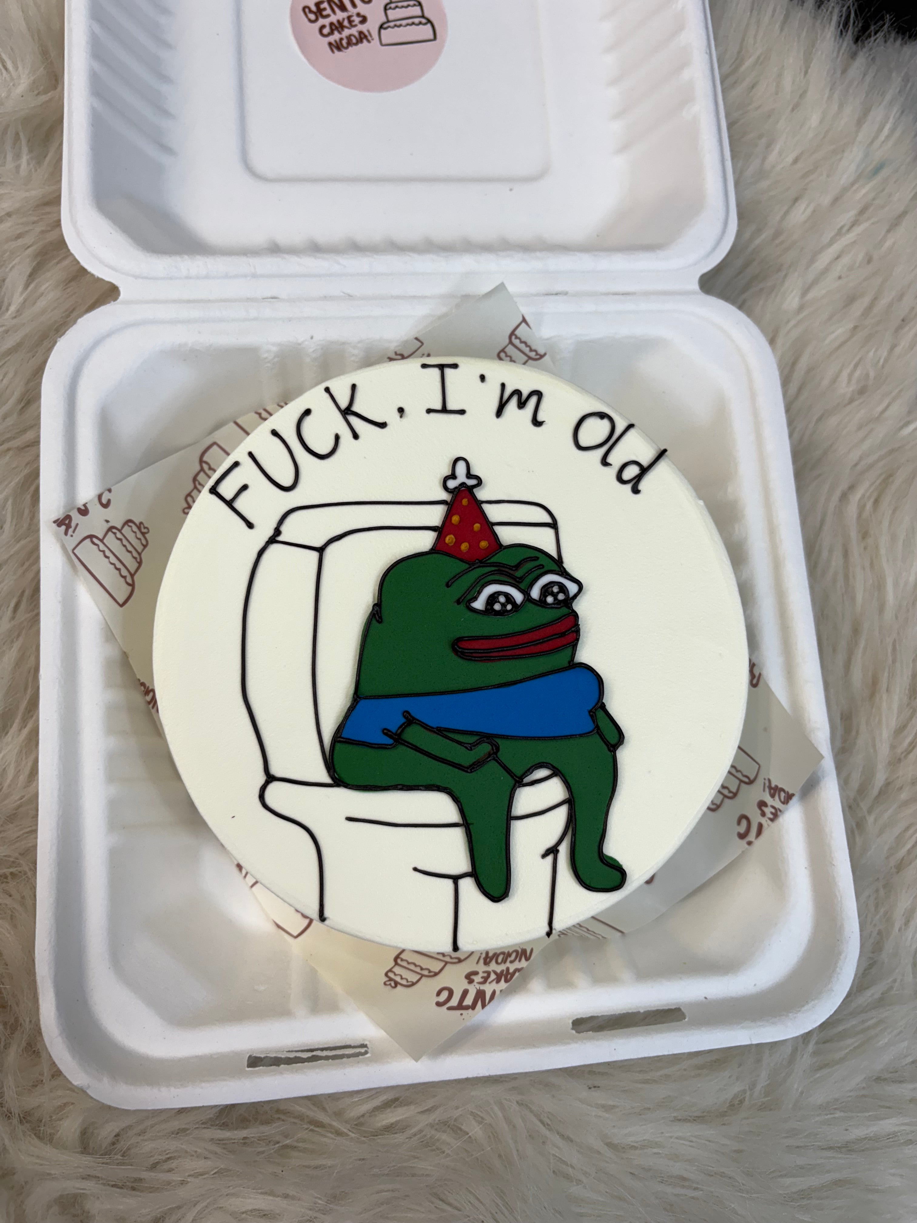 Funny Frog Meme Bento Cake – Birthday Humor Special