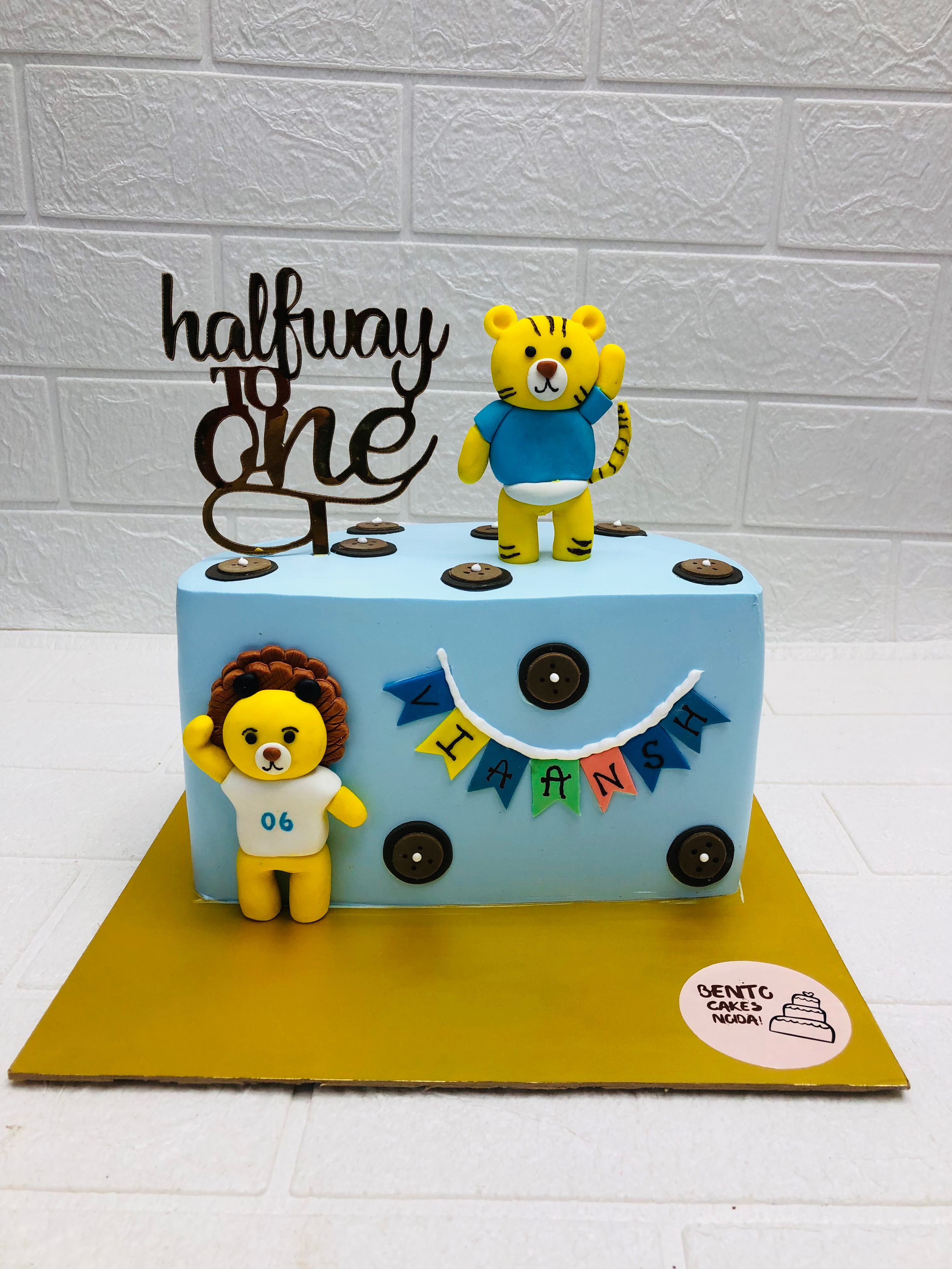 Blue with Tiger & Lion Figurines half cake