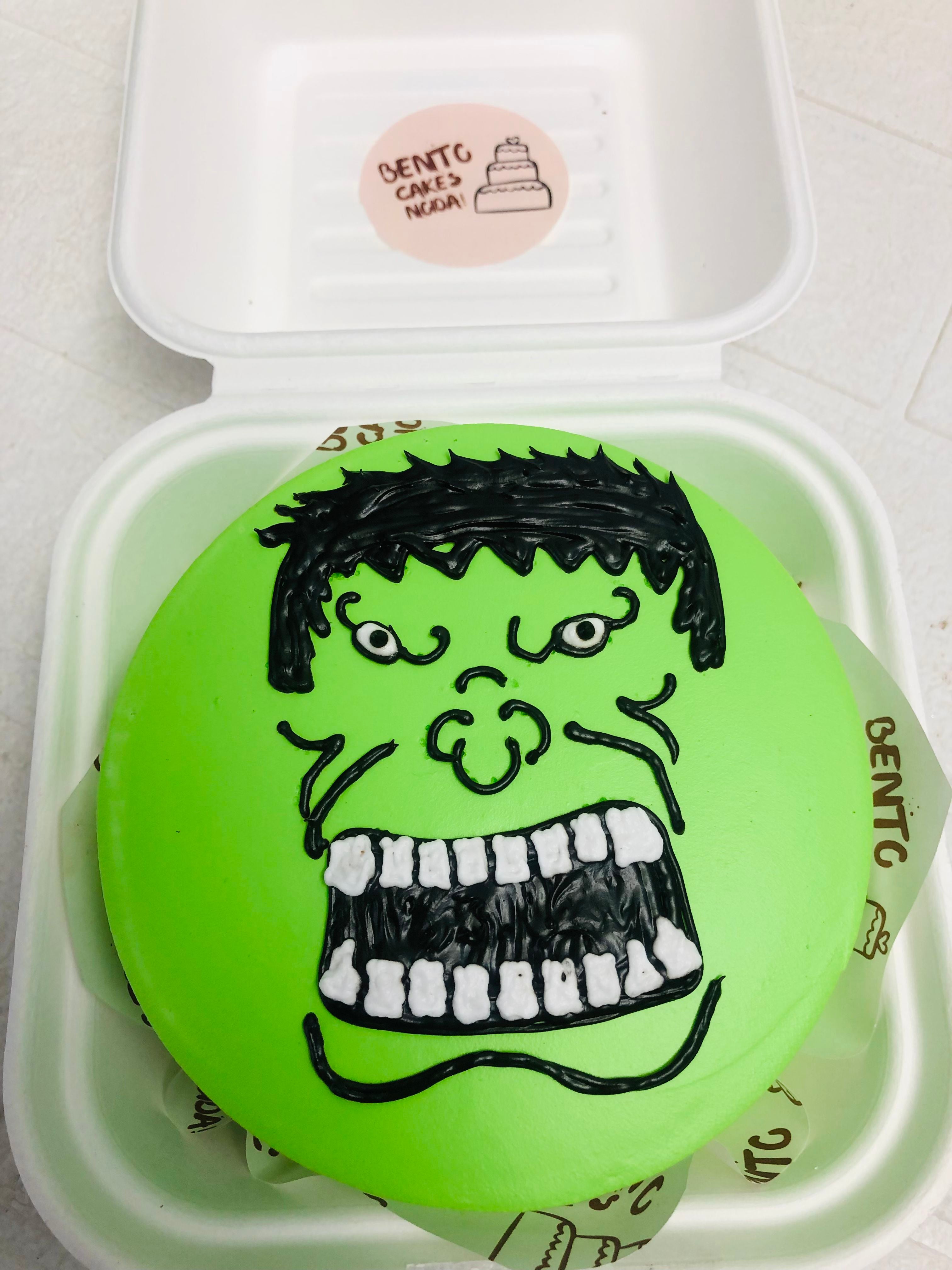 Hulk Bento Cake