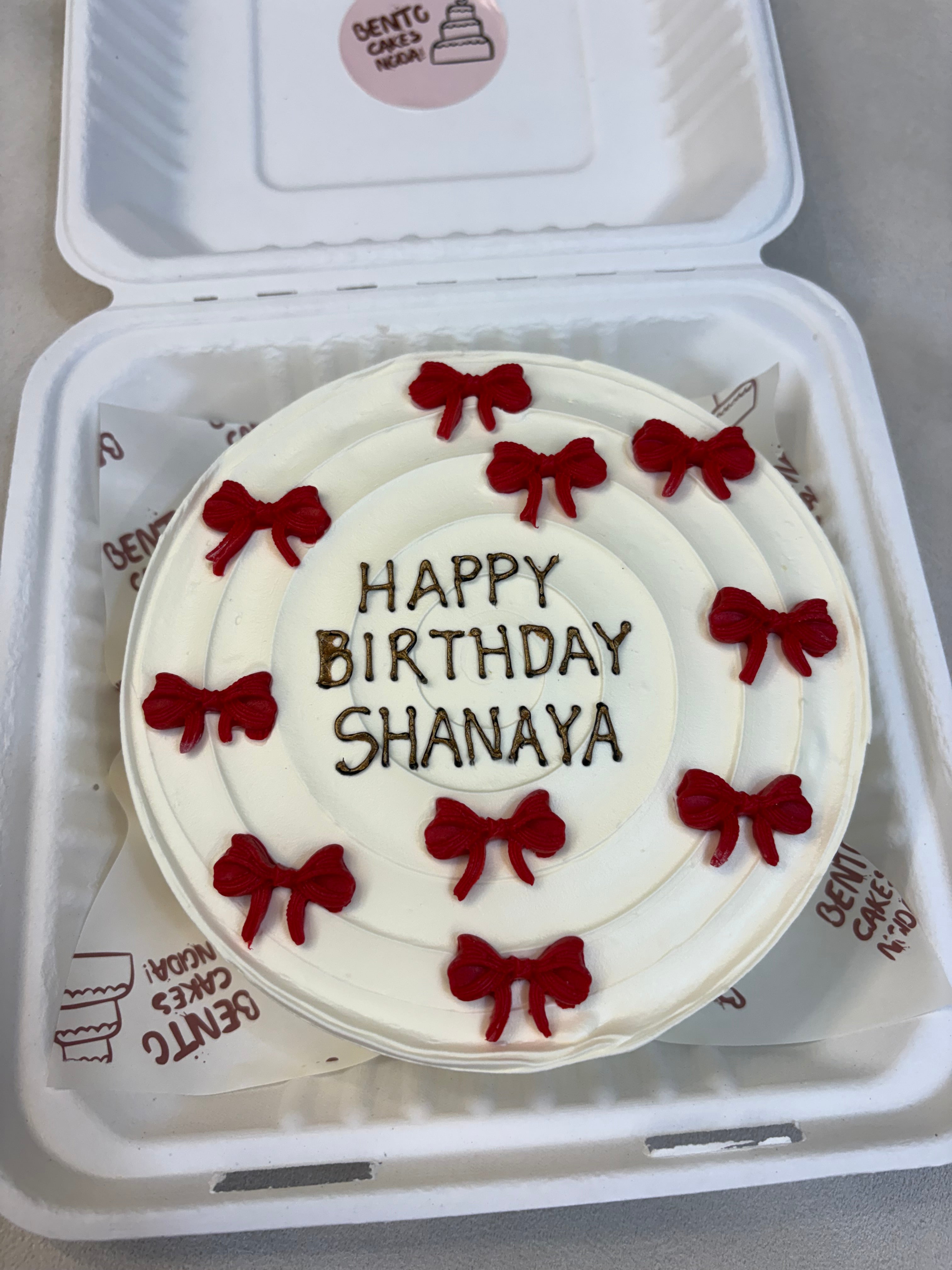 Elegant Floral Bento Cake – Birthday Special