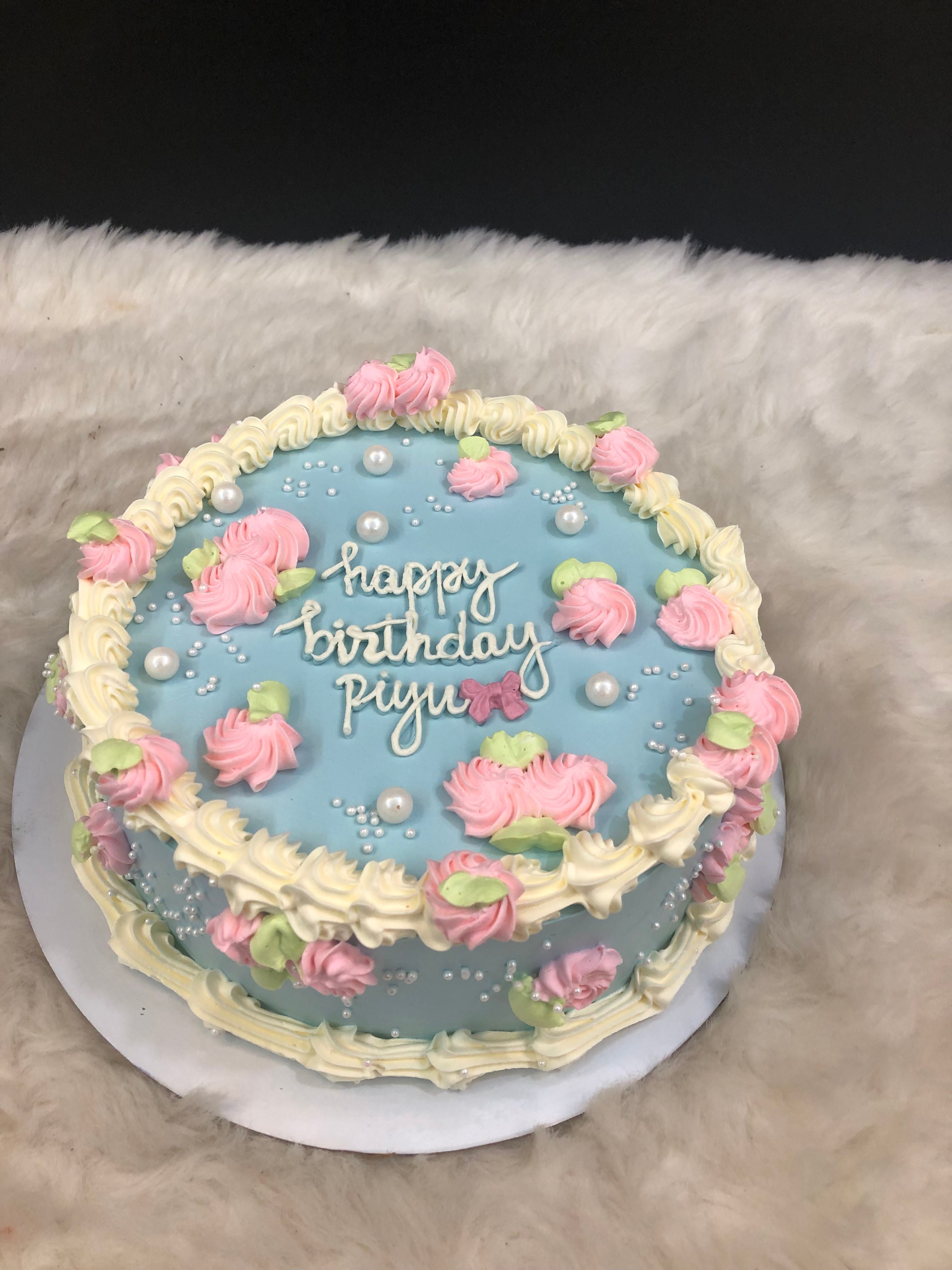 Floral Pearl Cake – Blue Edition
