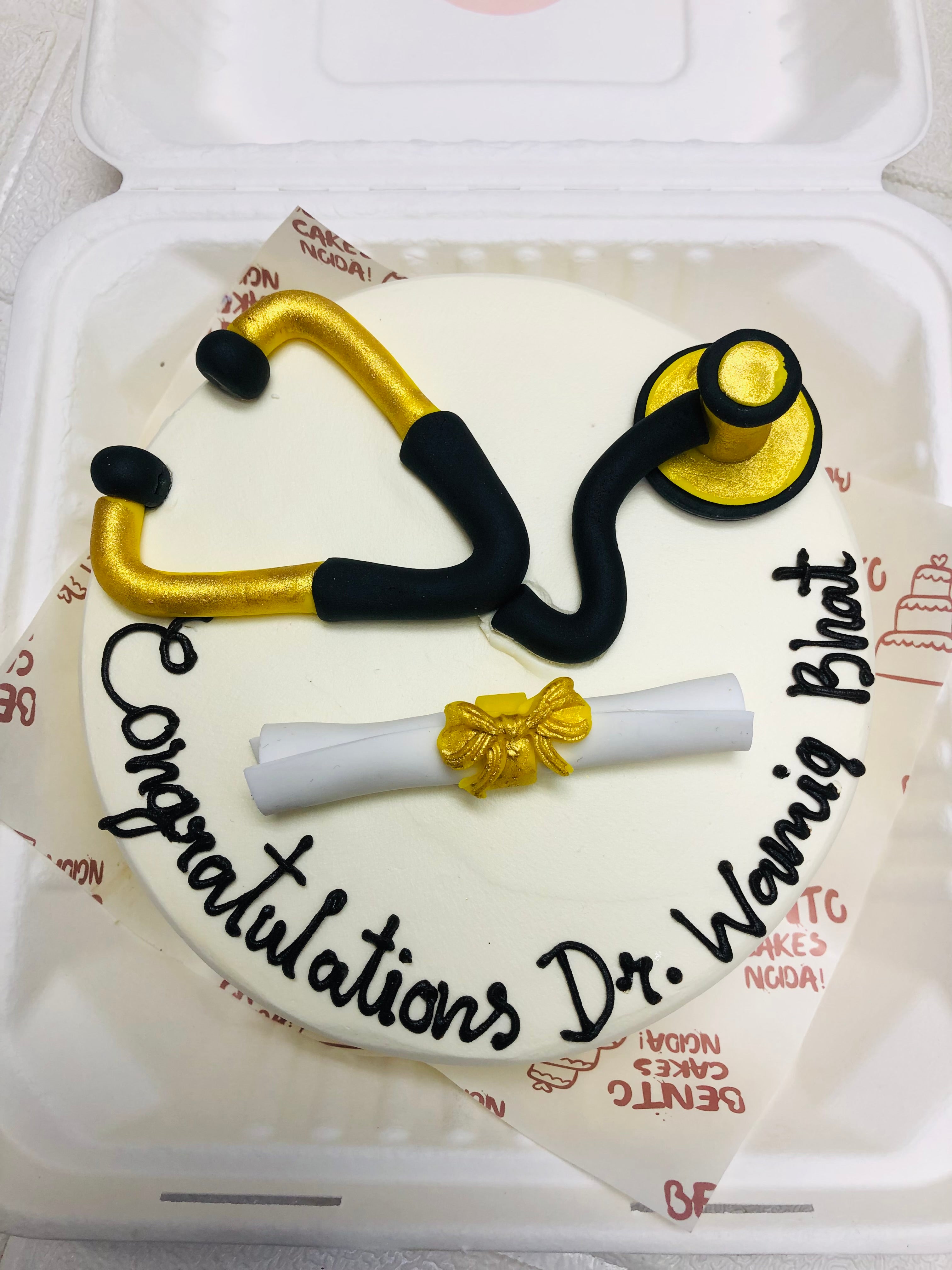 Doctor Graduation Bento Cake – Medical Achievement Special