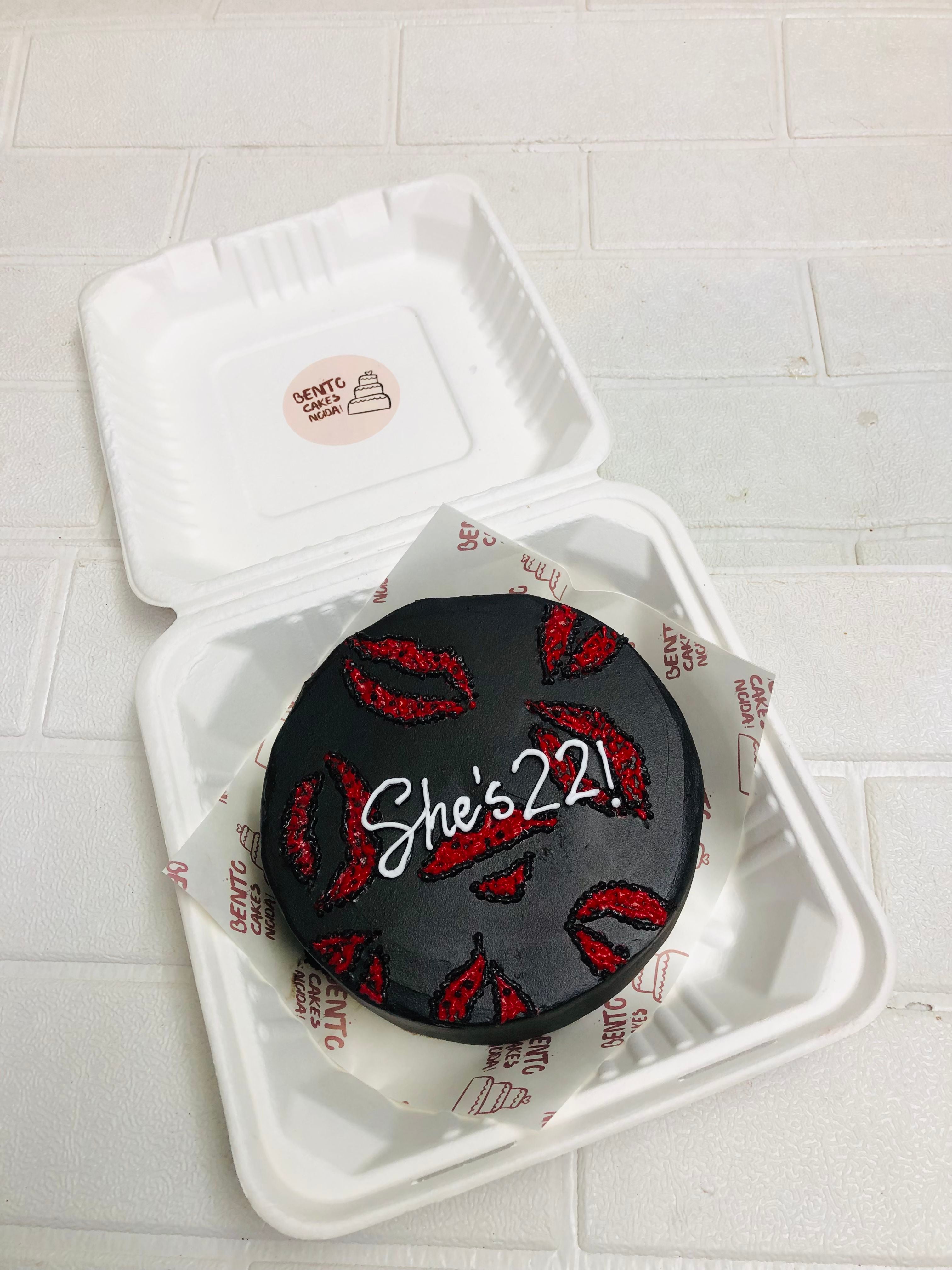 She’s 22 Glam Bento Cake