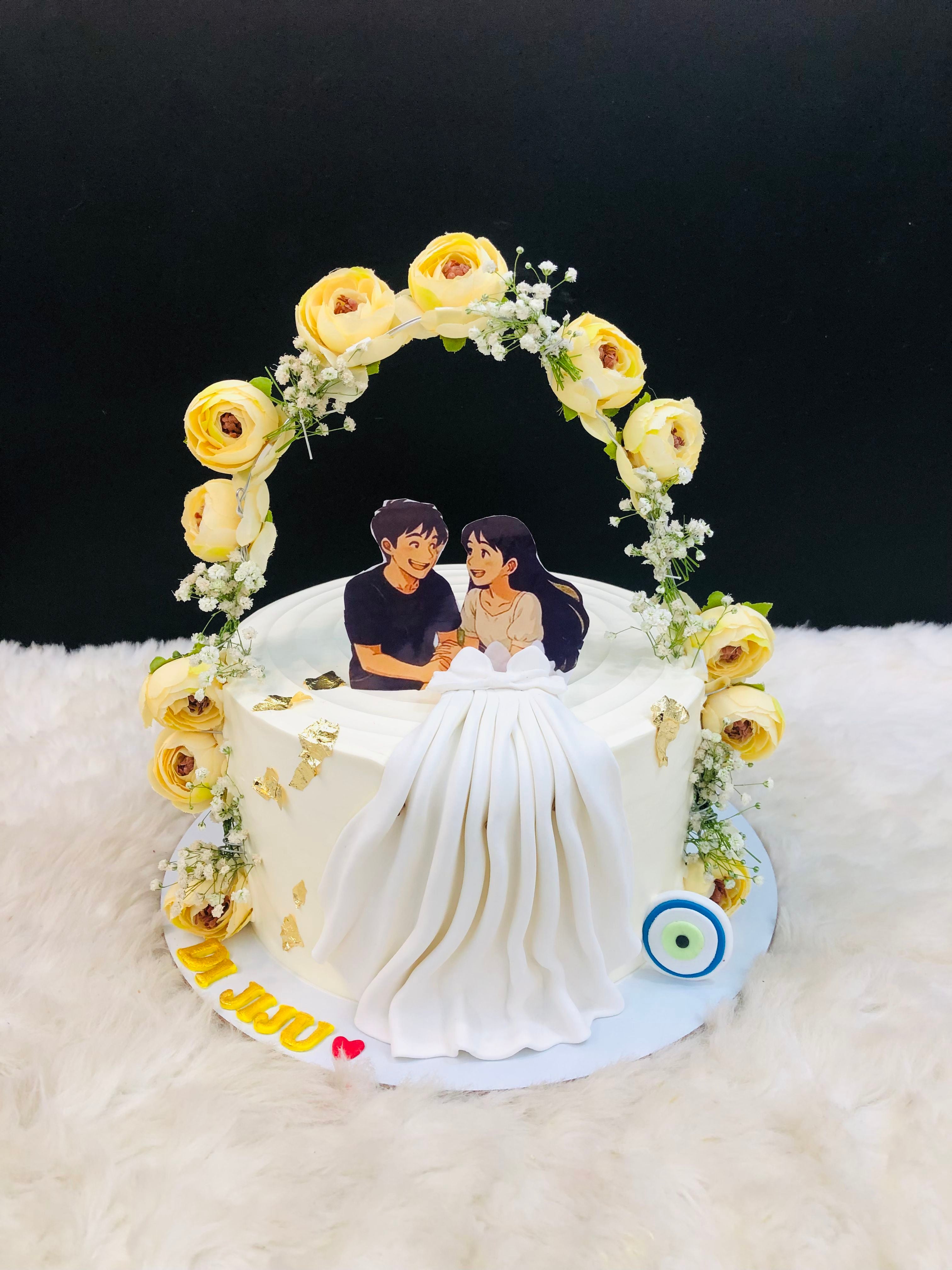 Golden Arch Romance Cake