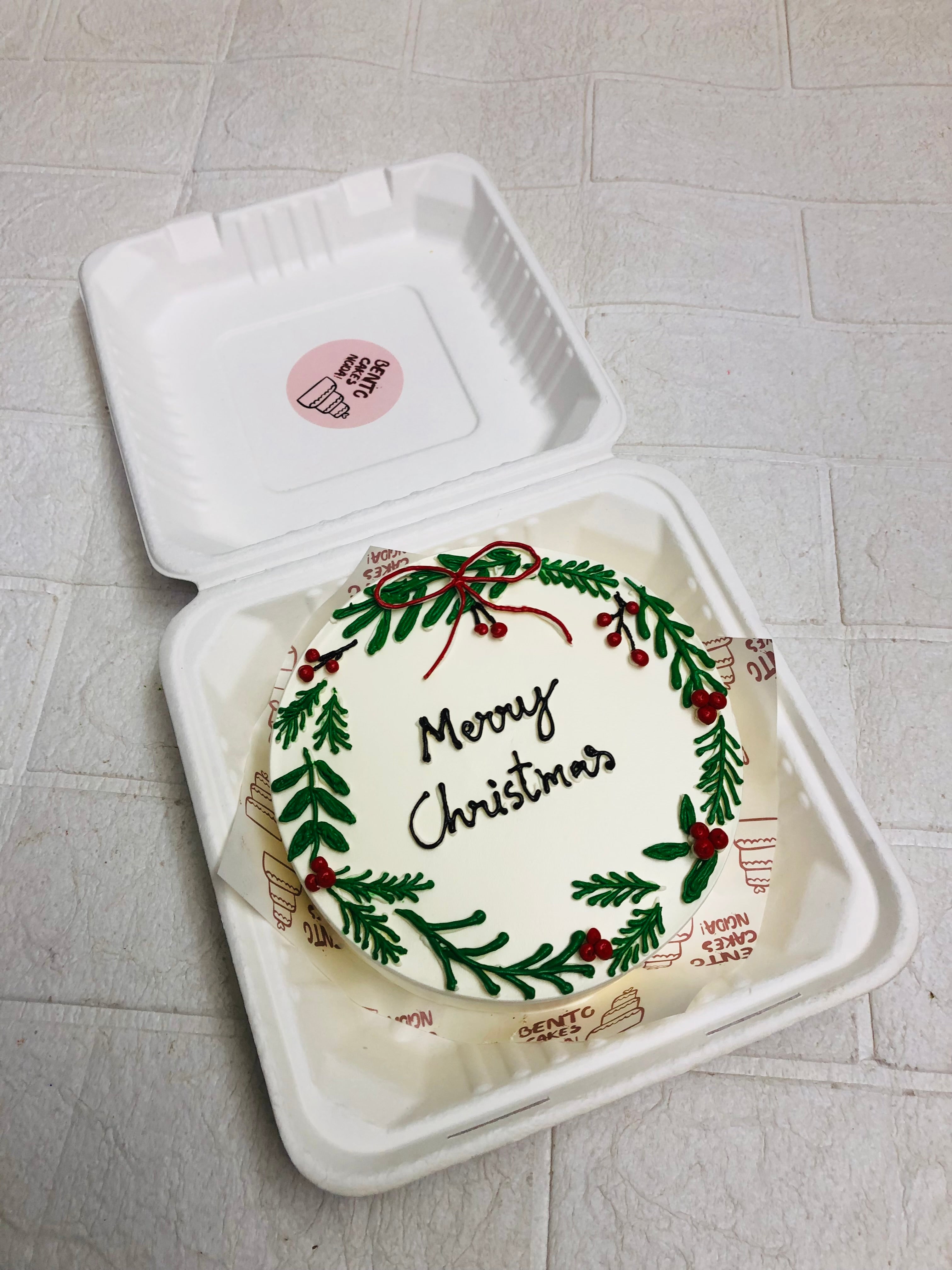 Christmas Wreath Bento Cake