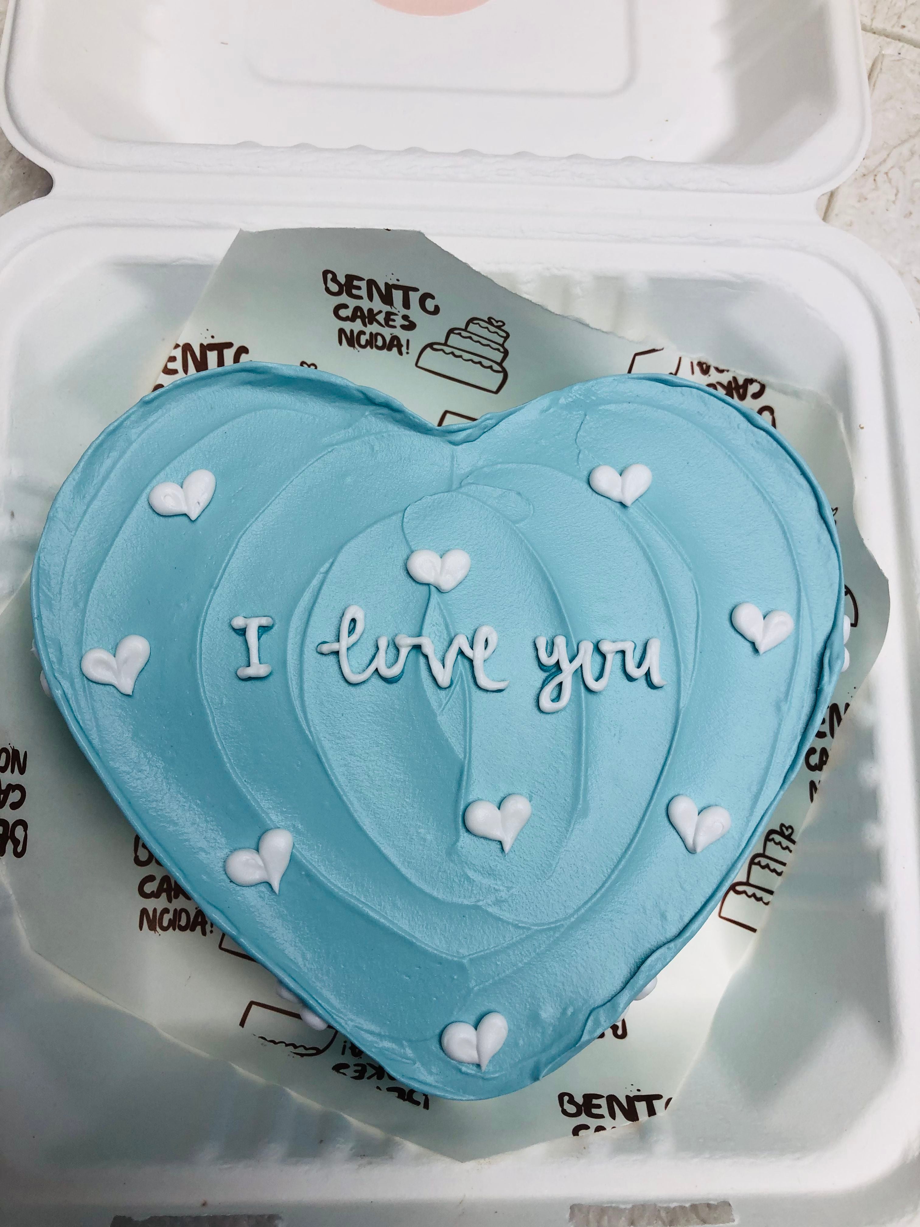 Light Blue with White Hearts bento