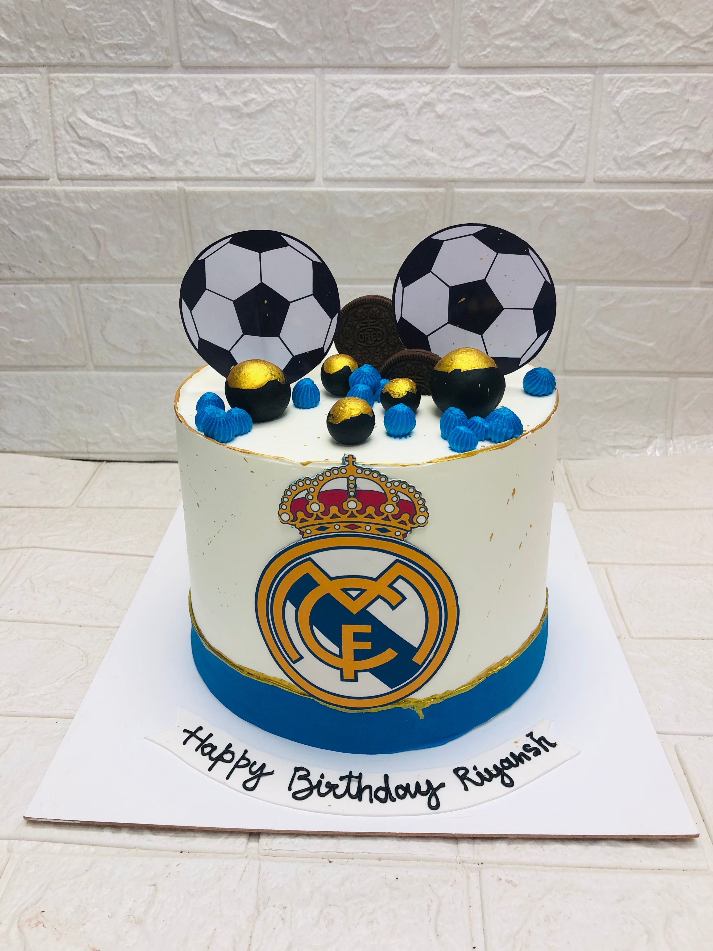 Soccer Ball theme cake