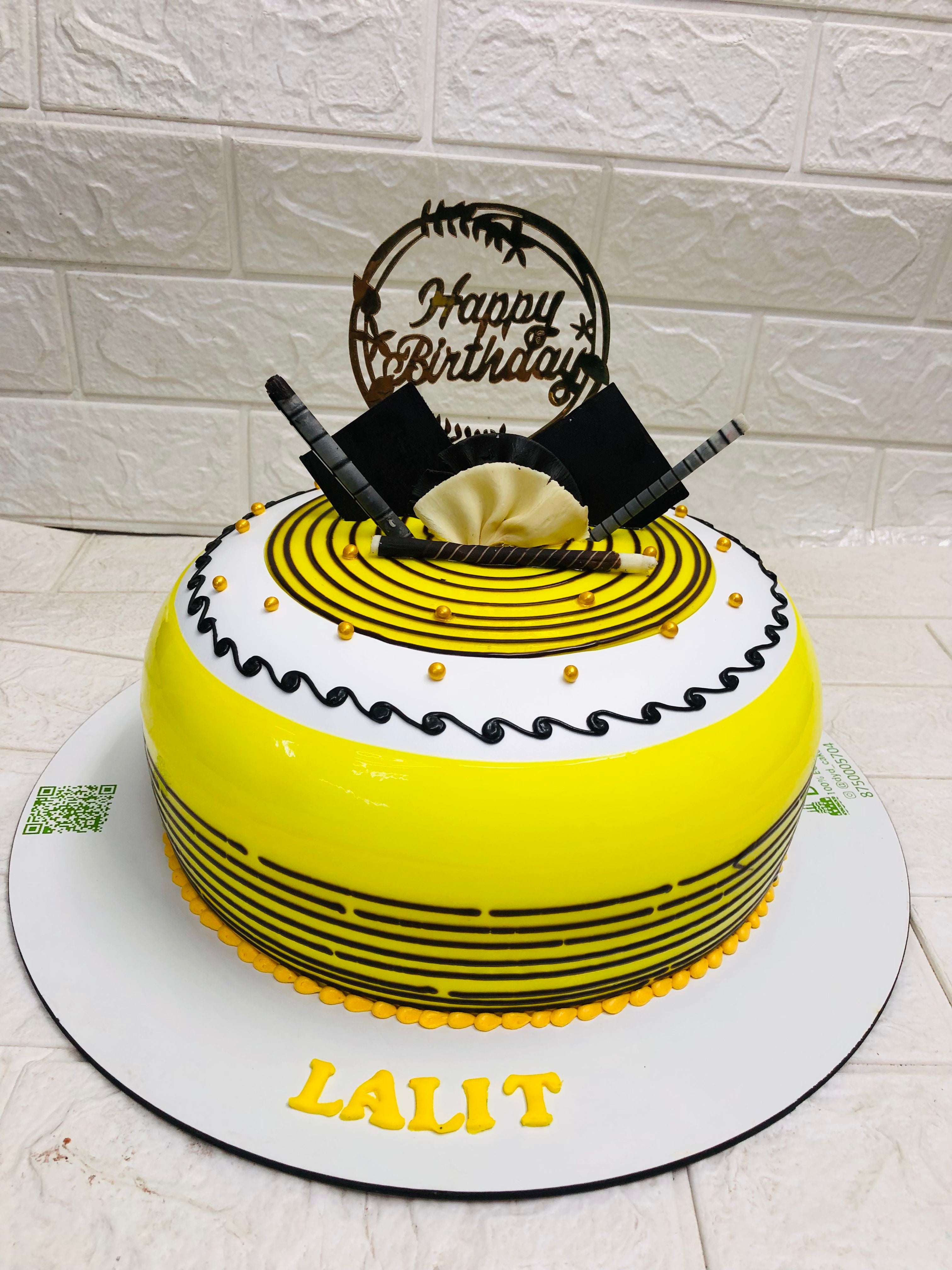 Glossy Yellow colour cake