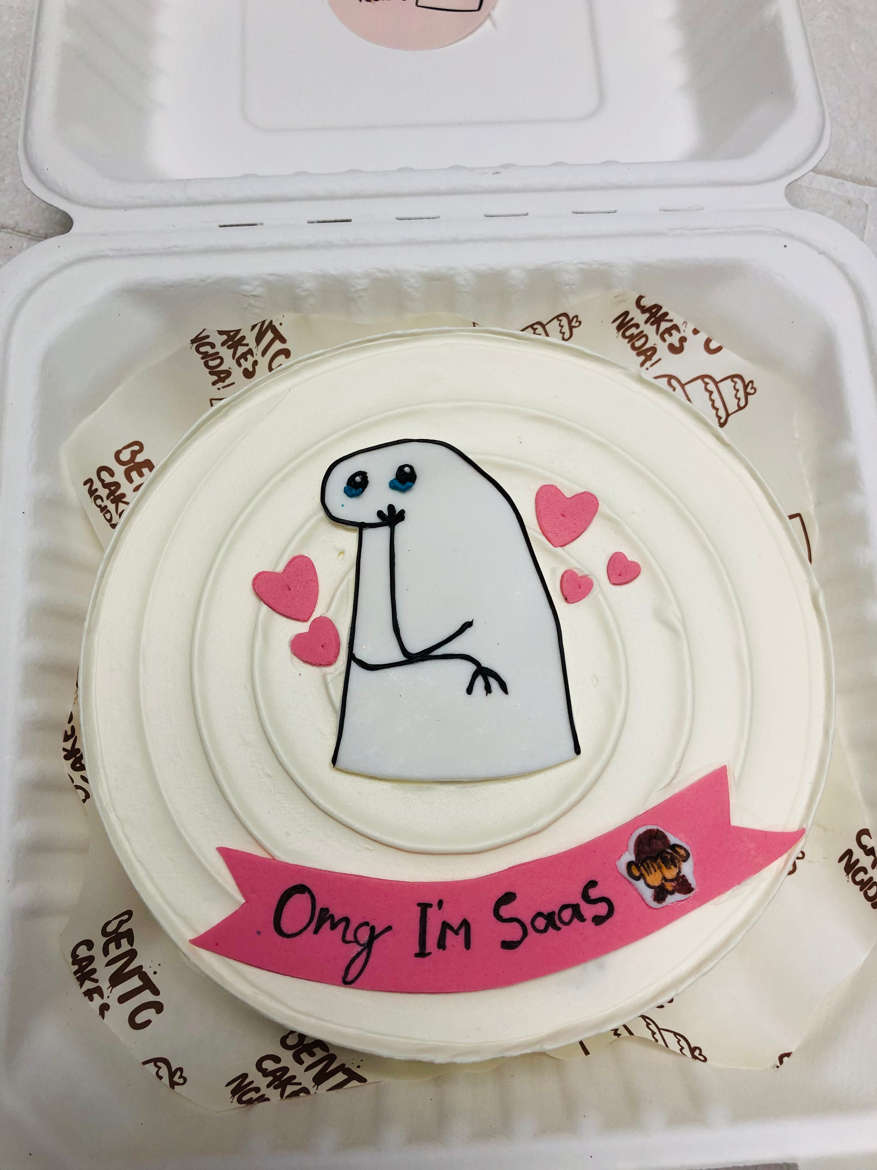 White colour with MIMI theme cake