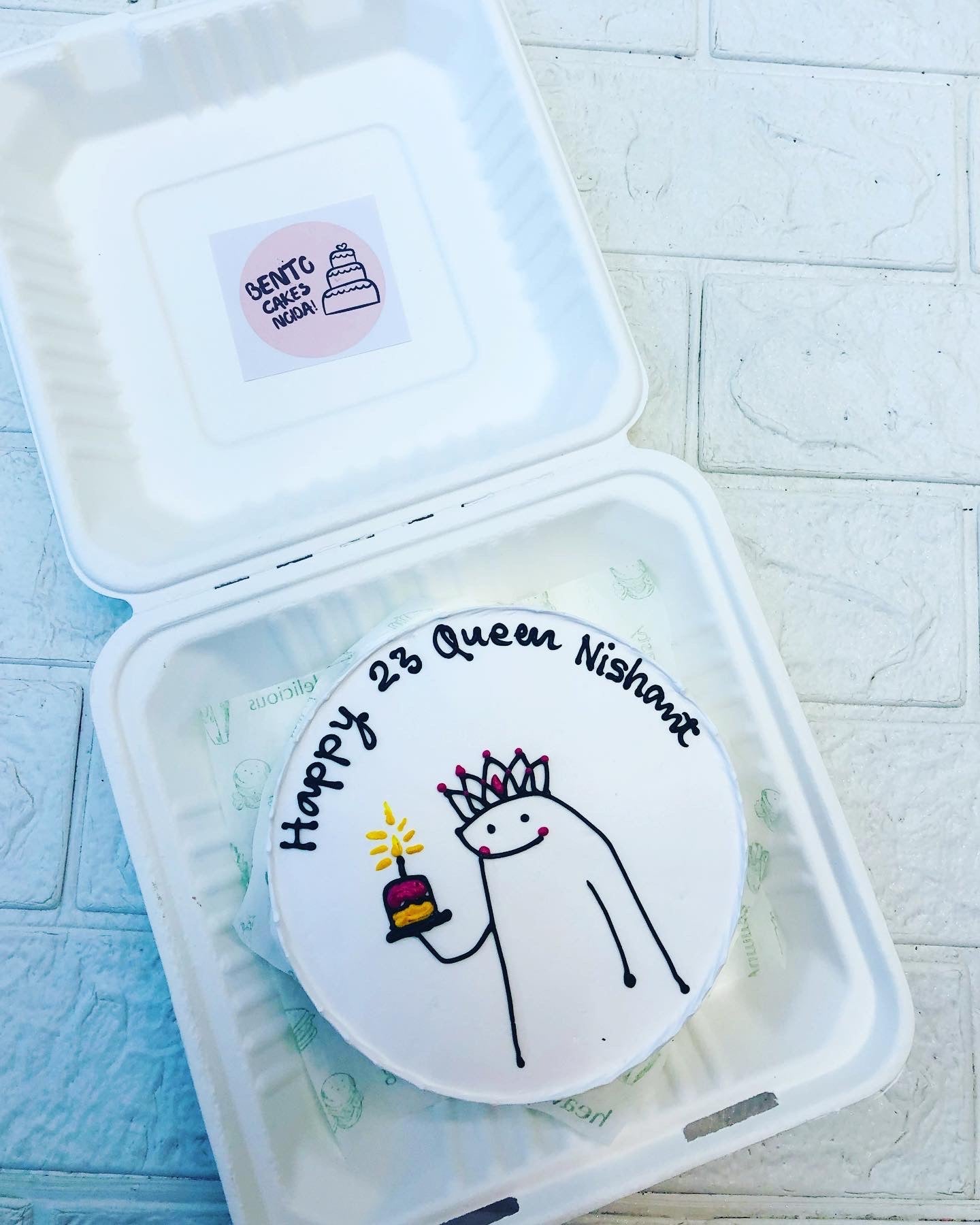 Beautifully designed birthday cake for girls who are queen in her family.