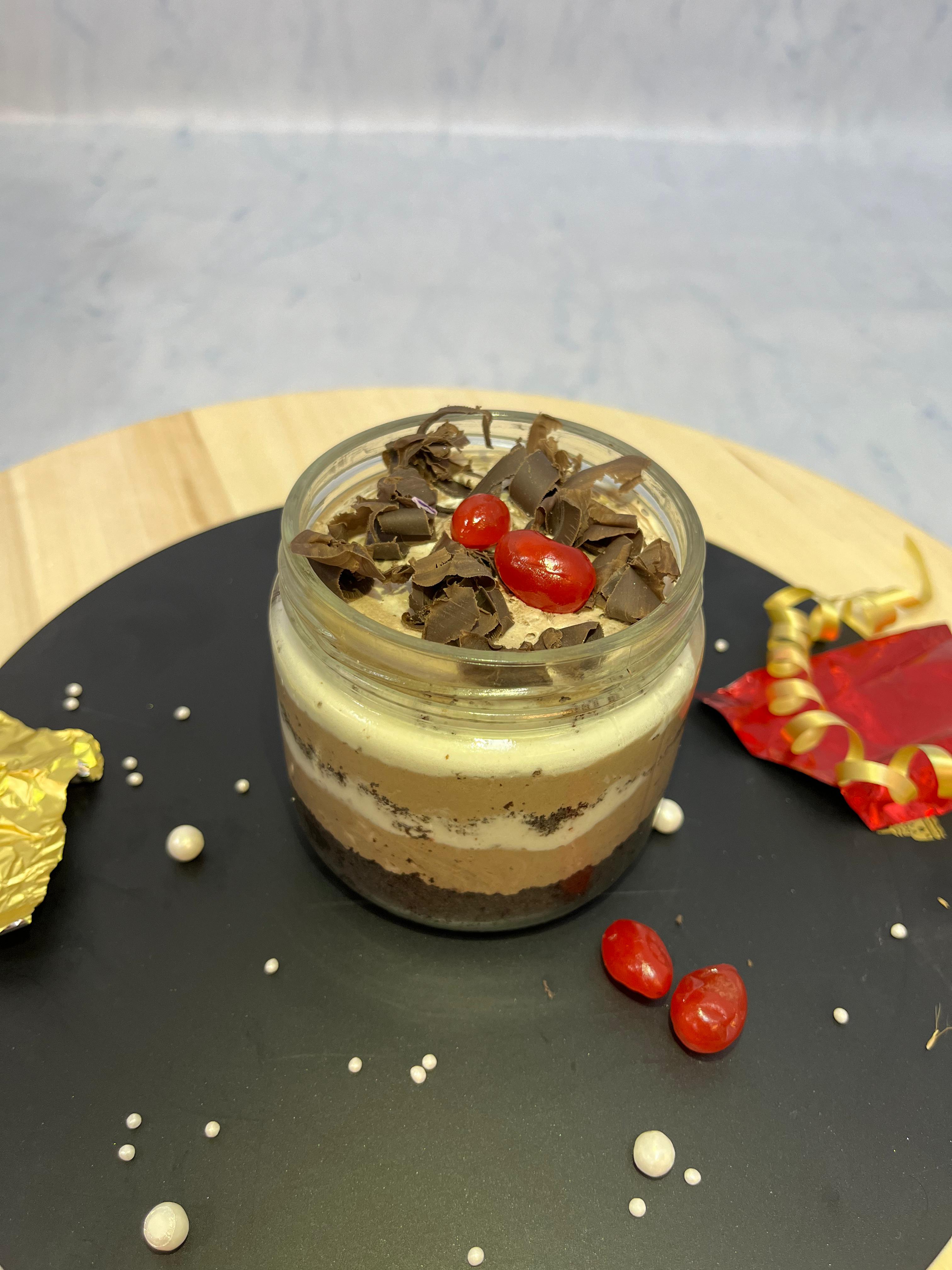 Black Forest Jar Cake