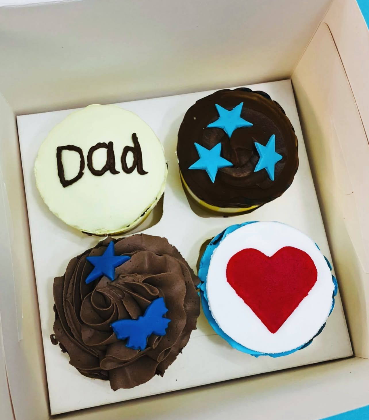 Father's Day Brown Cupcakes ( Set of 4)