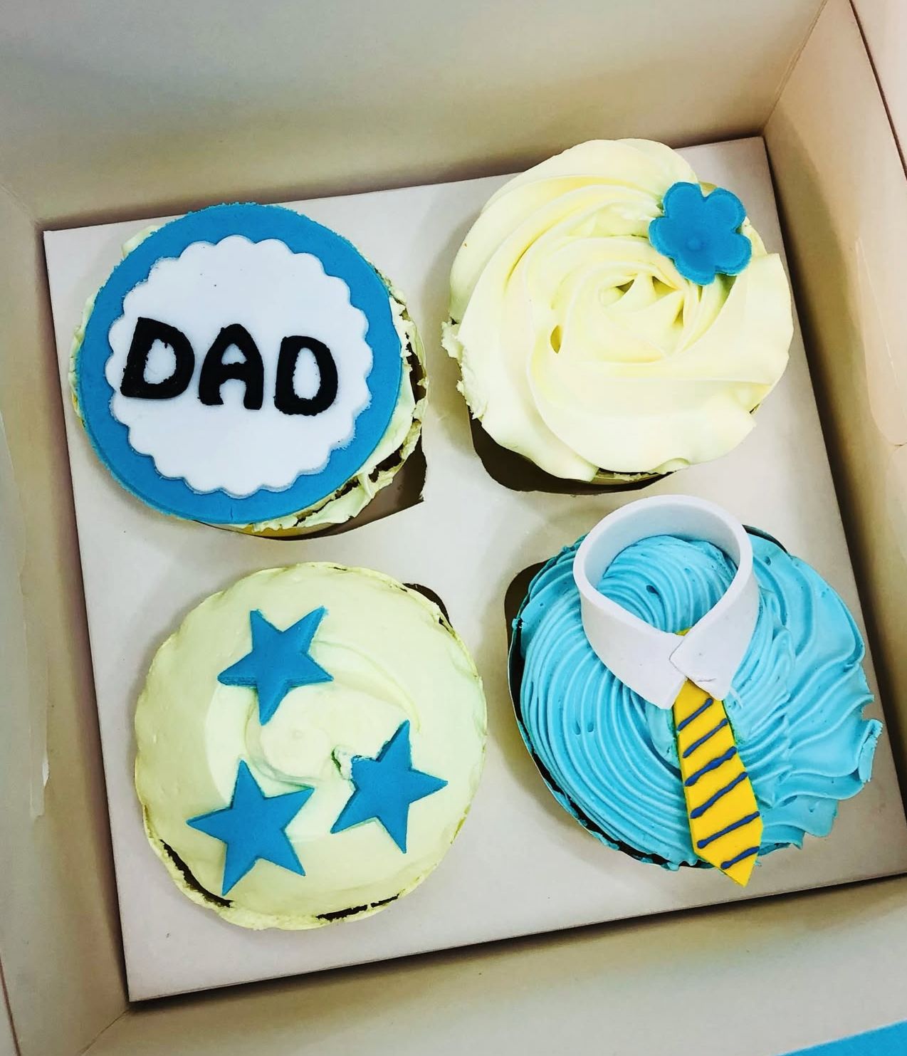 Father's Day Special Blue Cupcakes ( Set of 4)