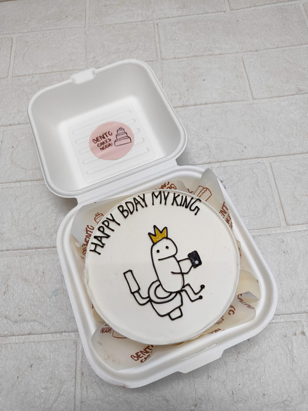mimi theme Royal Flush bento cake