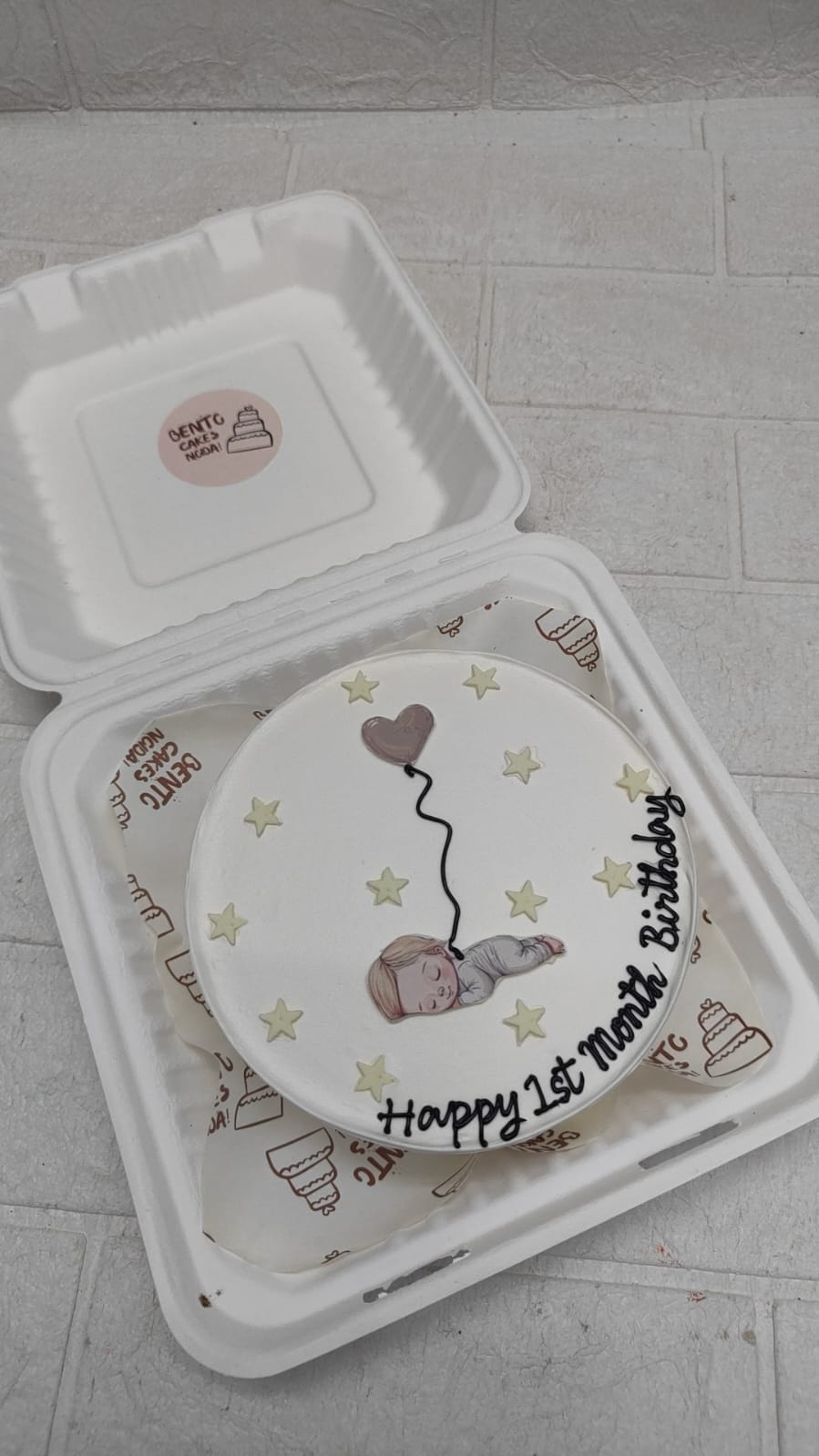 1st Month Baby Bento Cake – Minimalist Balloon Theme