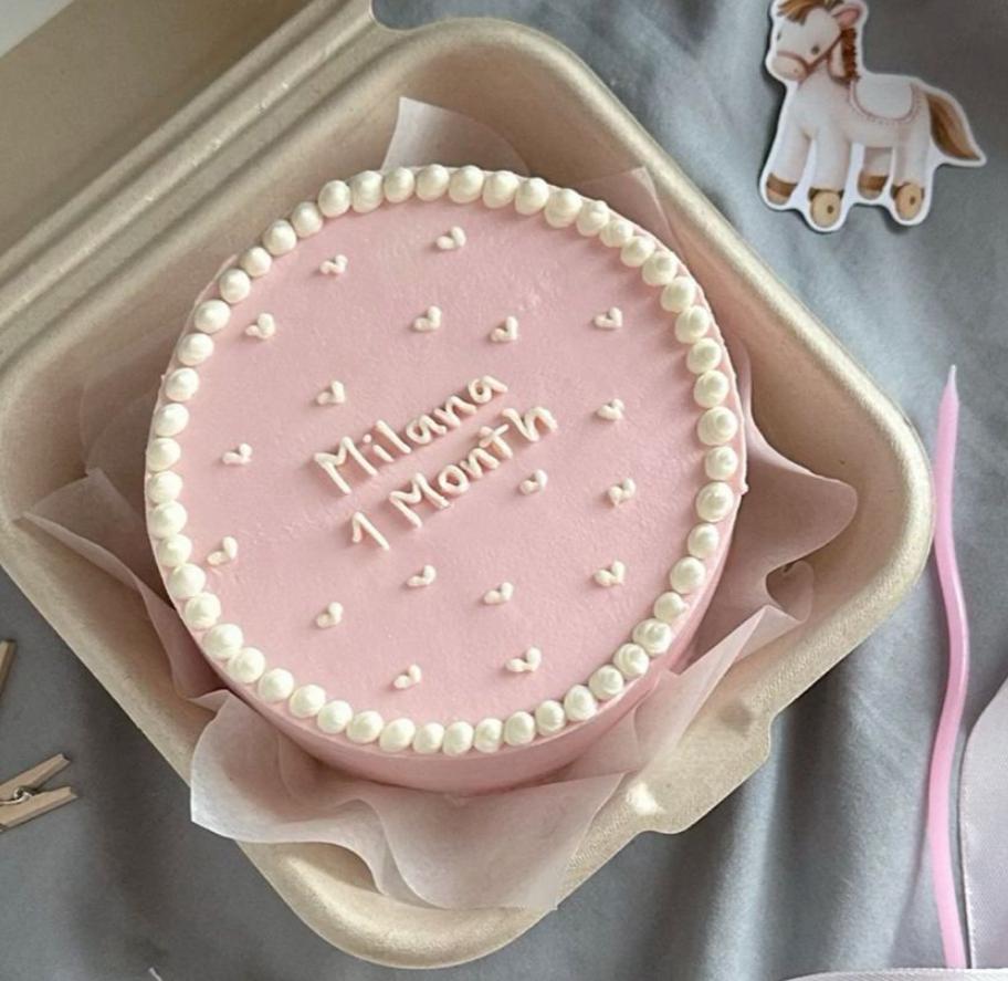 Pink Baby Girl 1 Month Bento Cake
