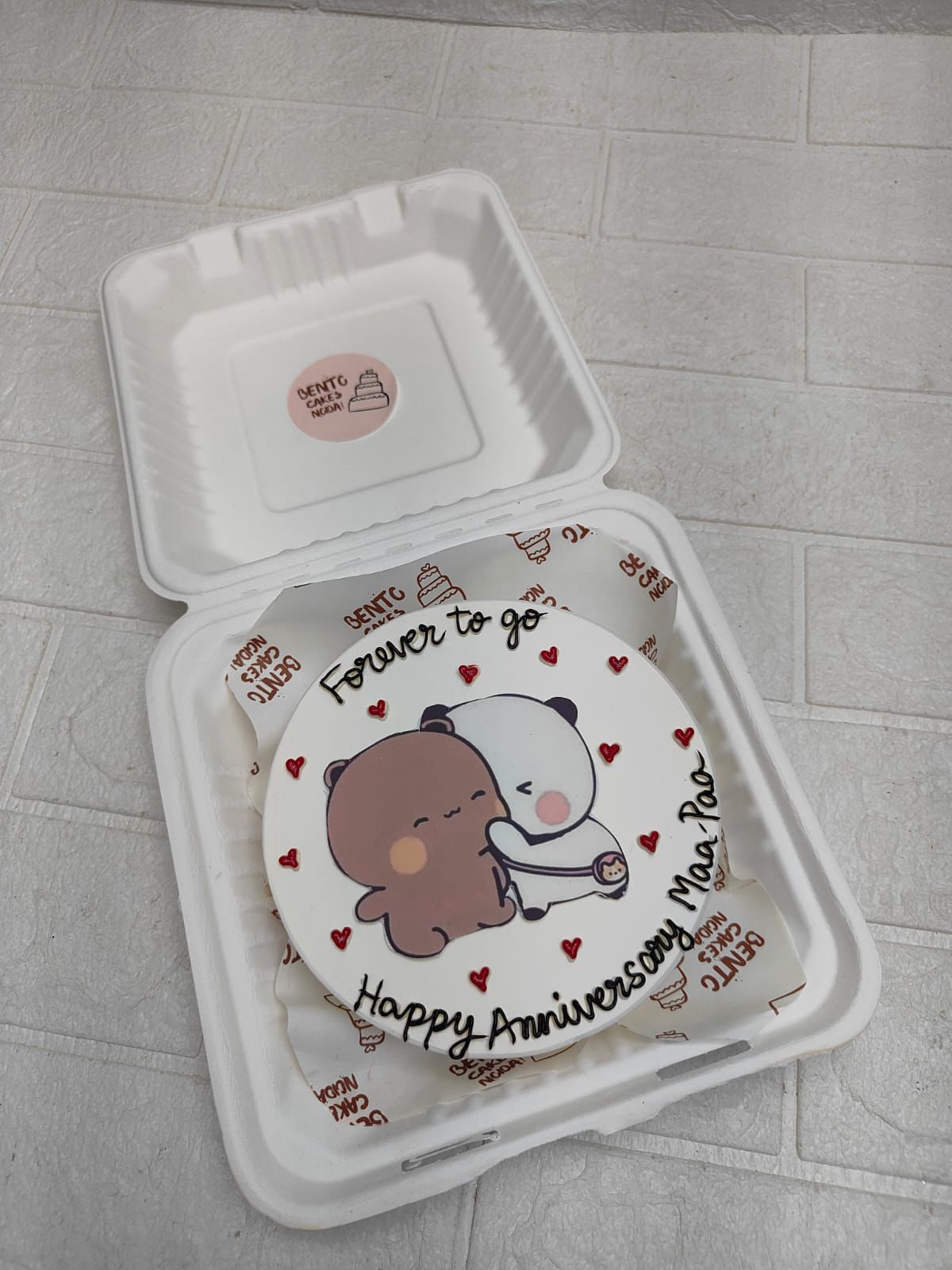 bubu dudu Anniversary Hug Bento Cake