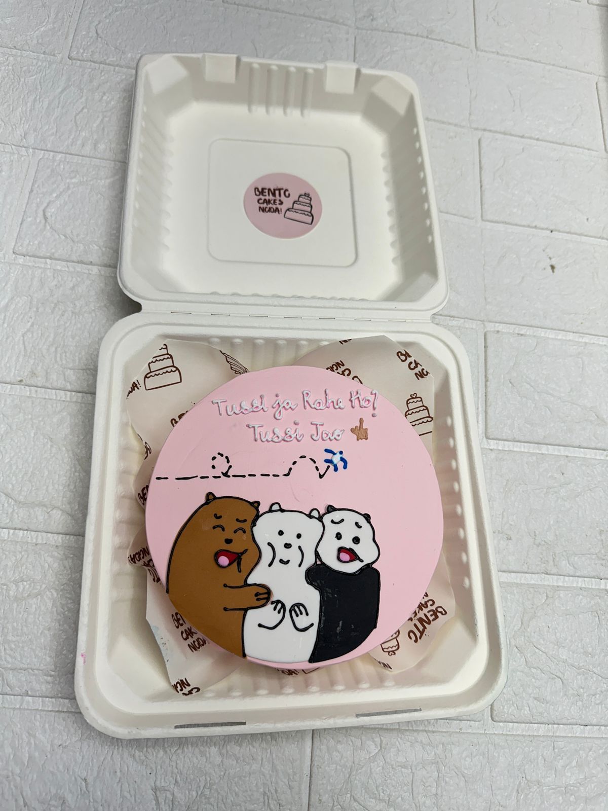 tussi na jao theme bento cake