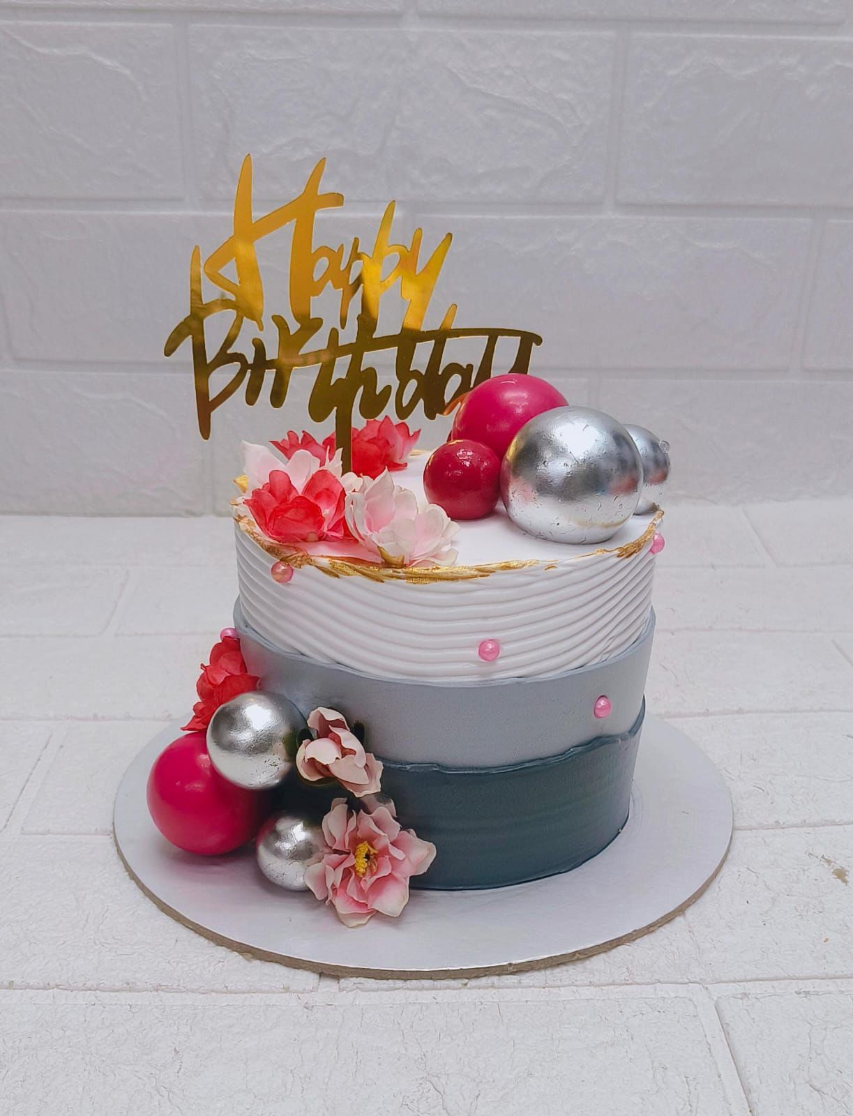 Blush Bloom Luxe Cake