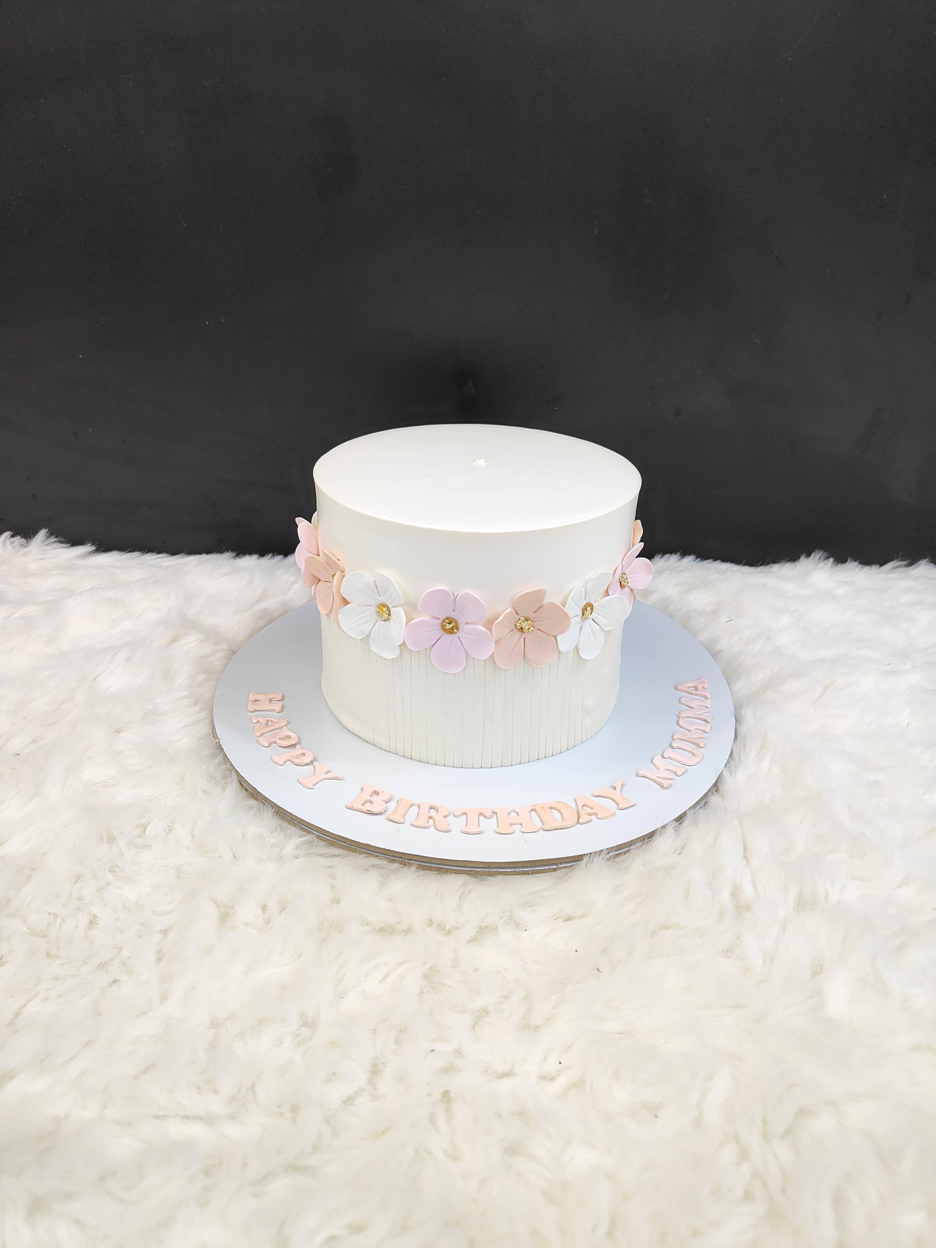 Mumma’s Garden Glow Cake