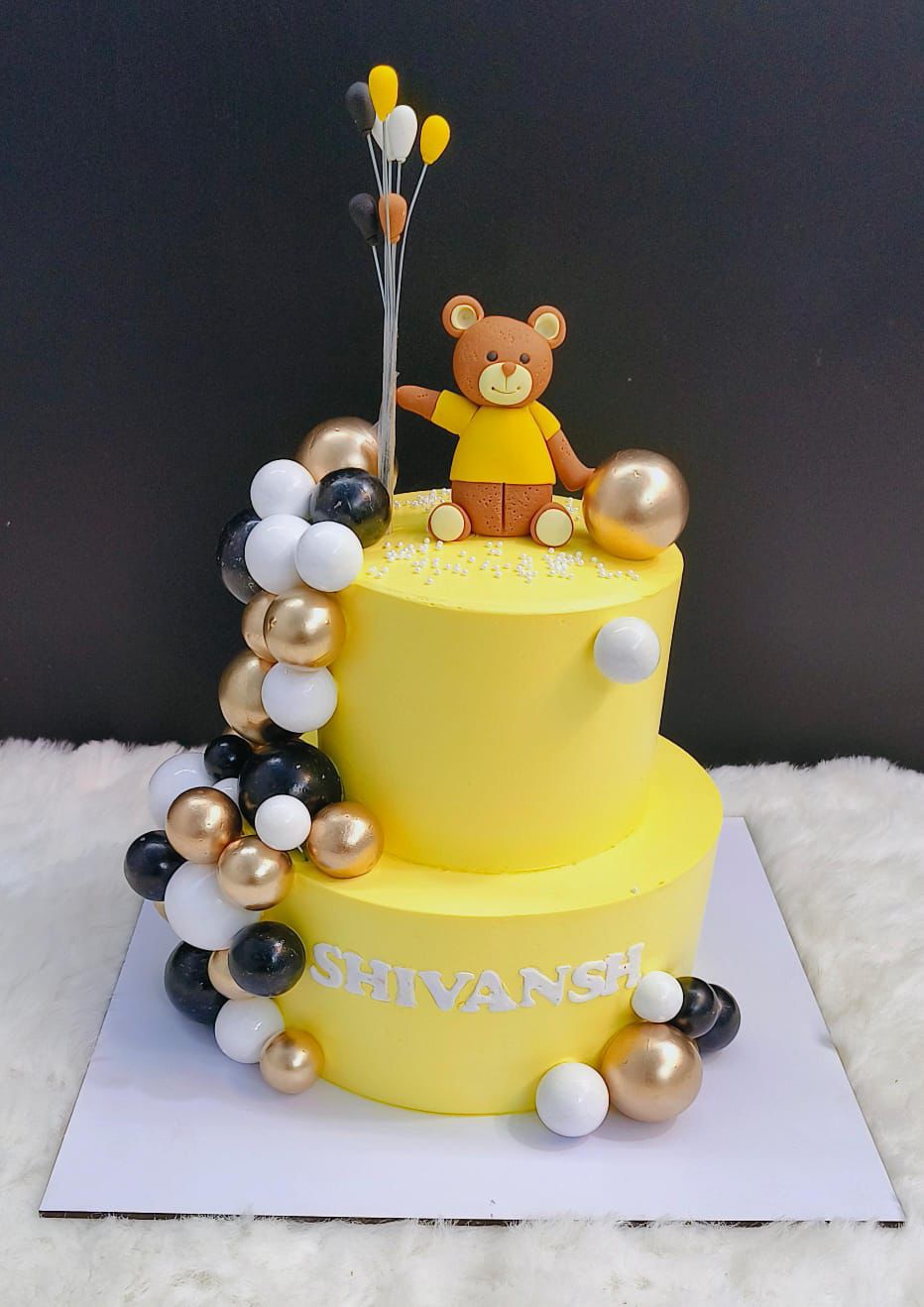 Teddy & Balloons theme cake