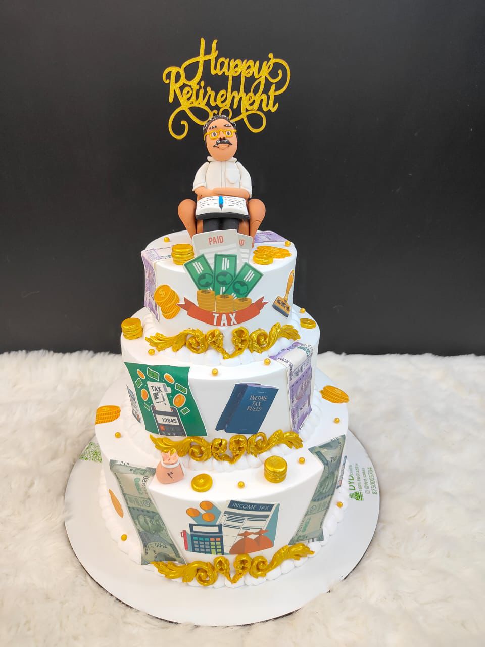 Finance Retirement Cake