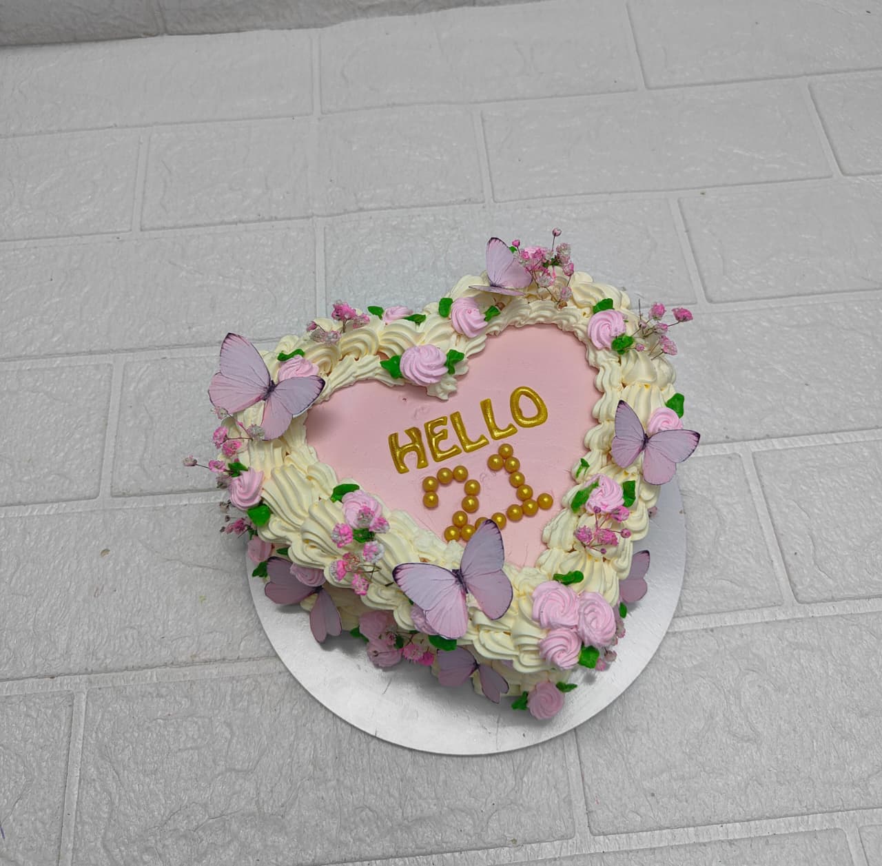 Heart 21st Birthday Cake