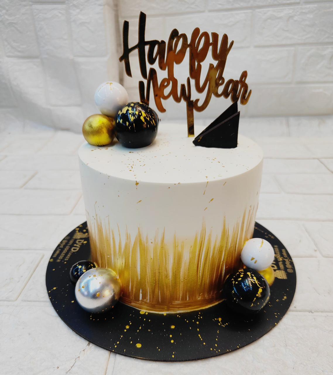 Luxe Brushstroke Happy New Year Cake