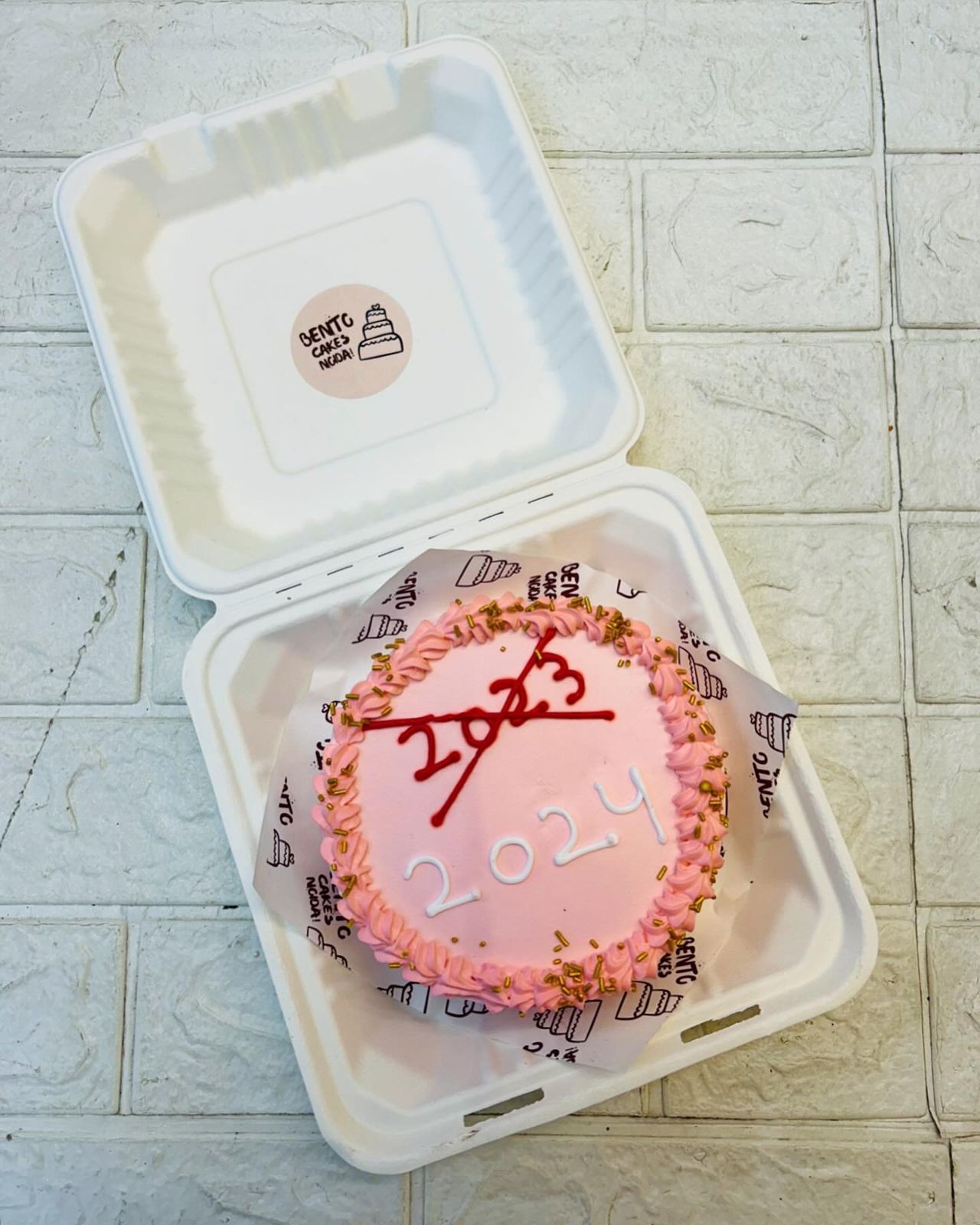 Year Flip new year bento cake