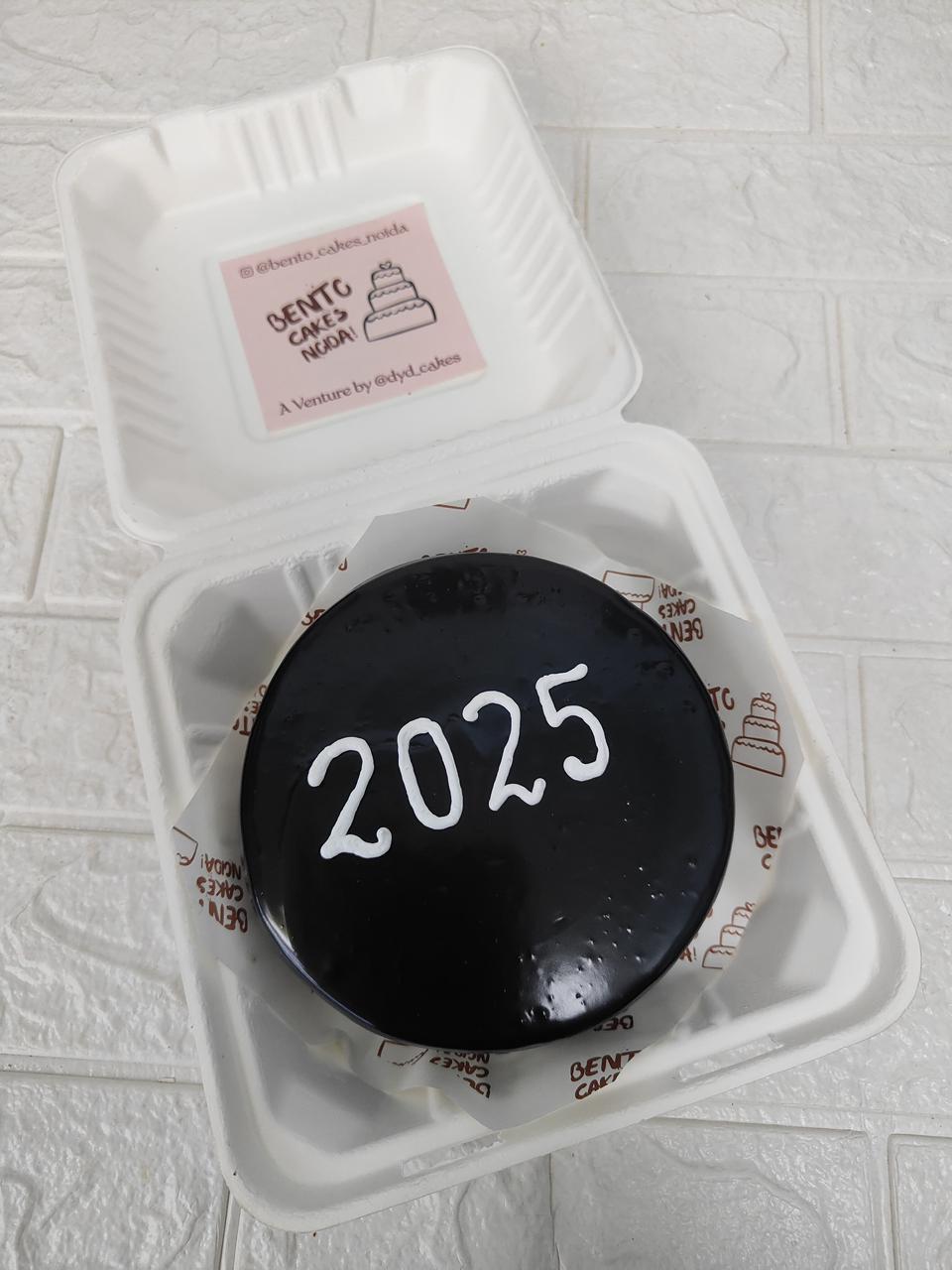 Black Frosted New Year Theme 2026 Bento Cake