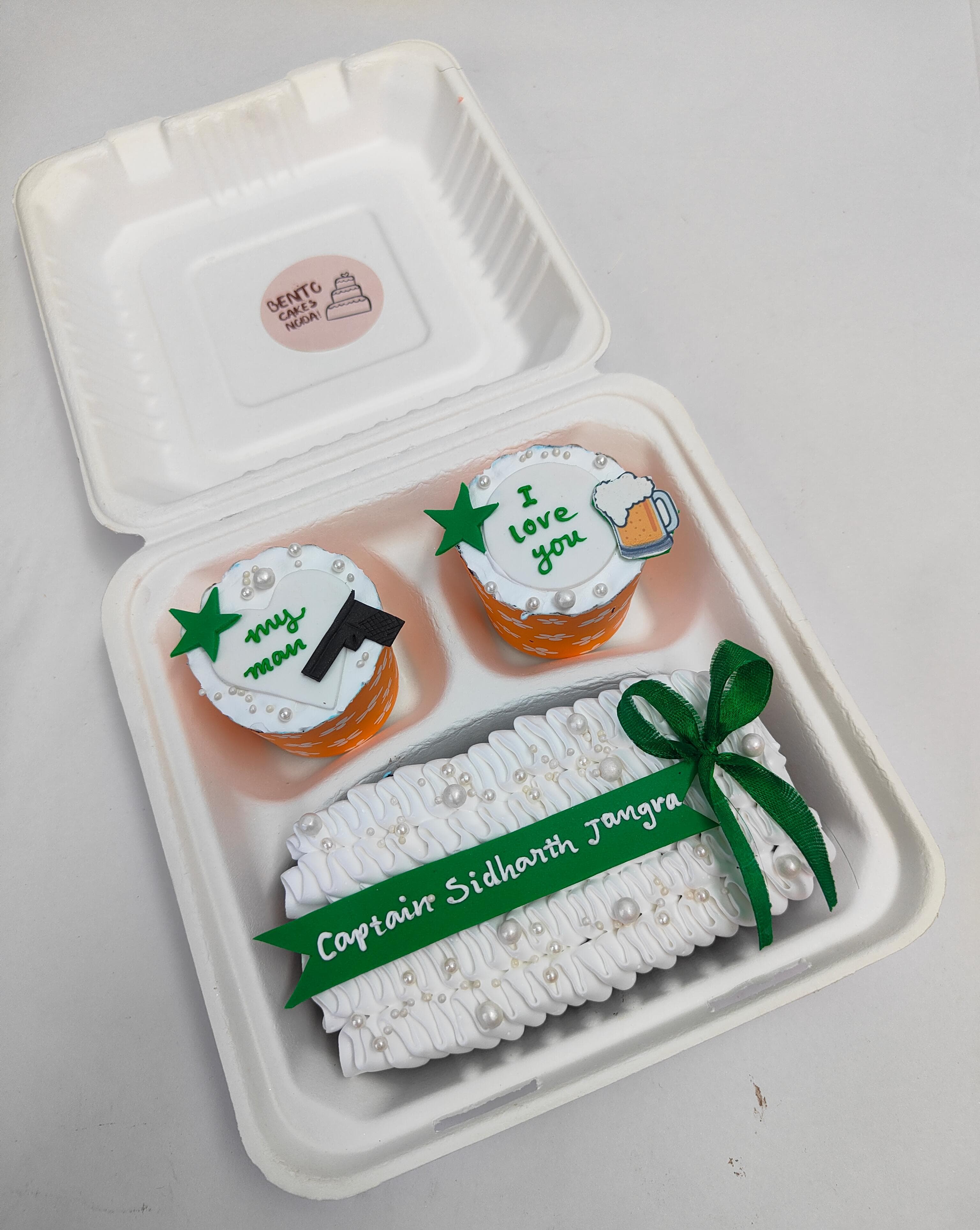 Green-White Bento Brownie Combo