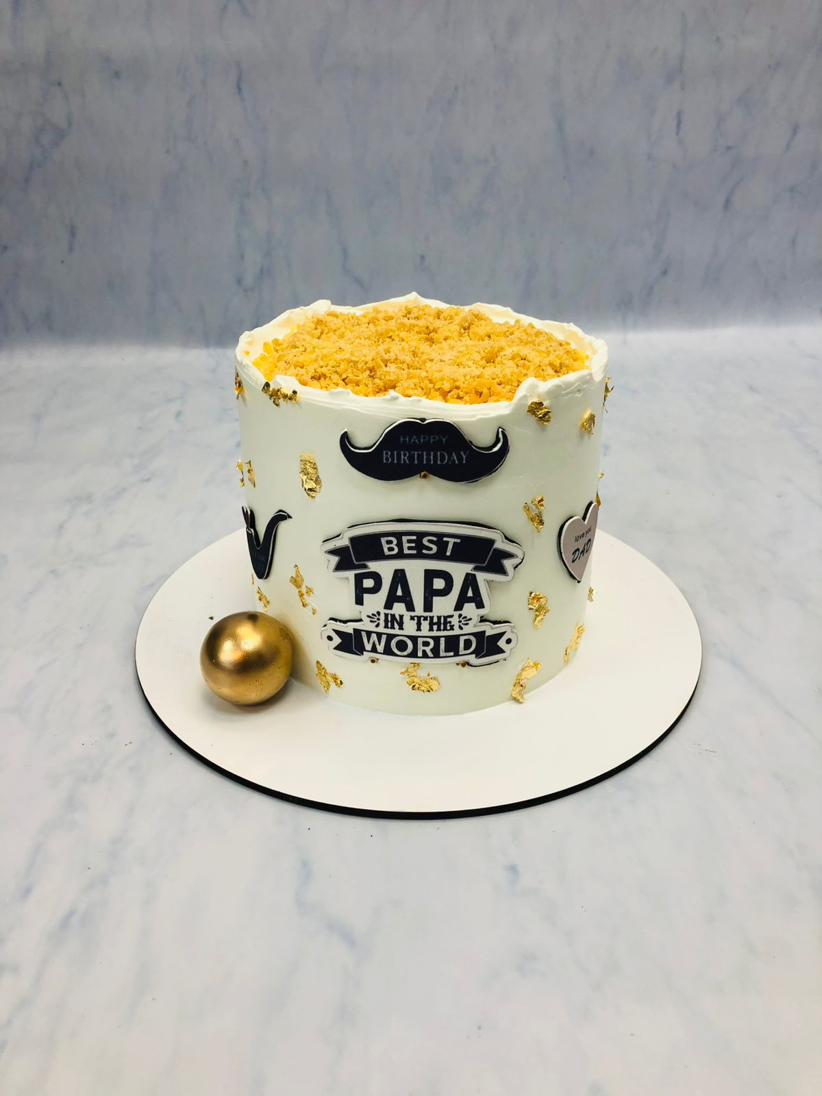 Papa Elegant White Cake