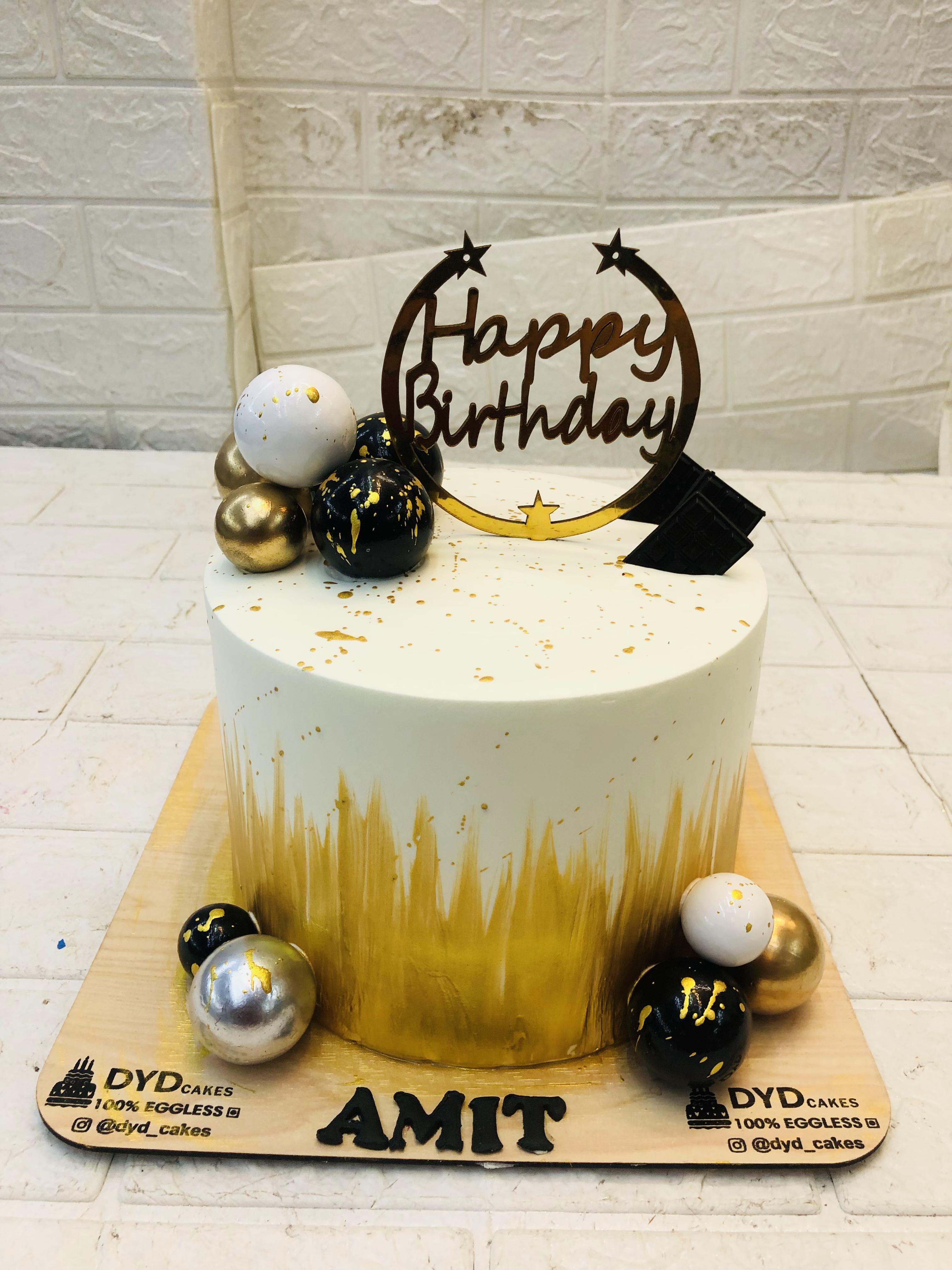 100% Eggless Classy Black & White Cake in Noida , Greater Noida, Delhi from DYD Cakes